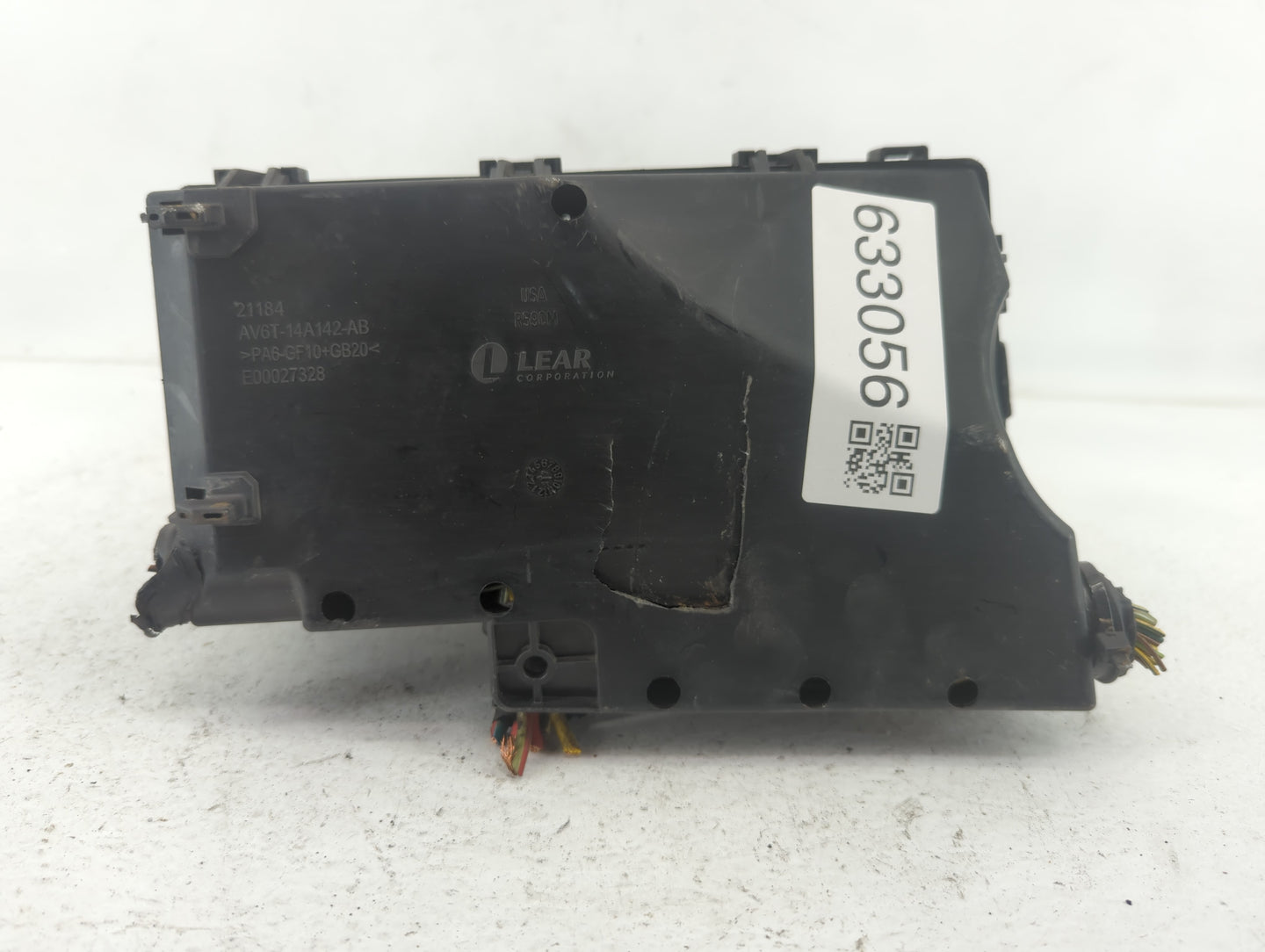 2017-2018 Ford Focus Fusebox Fuse Box Panel Relay Module P/N:AV6T-14A142-AB Fits Fits 2017 2018 OEM Used Auto Parts - Oemuse