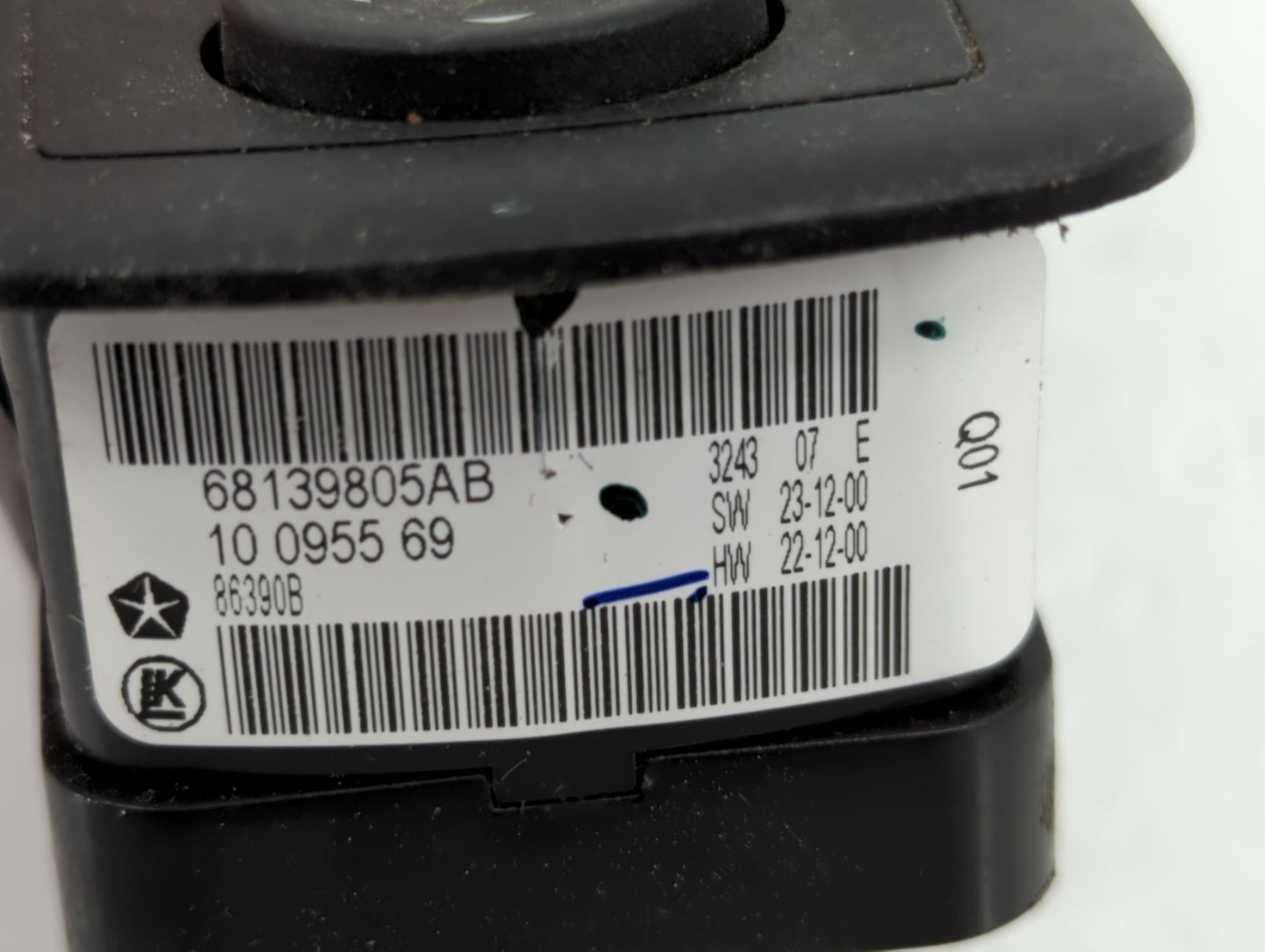 2012-2018 Ford Focus Master Power Window Switch Replacement Driver Side Left P/N:68139805AB 310-7142 Fits OEM Used Auto Part