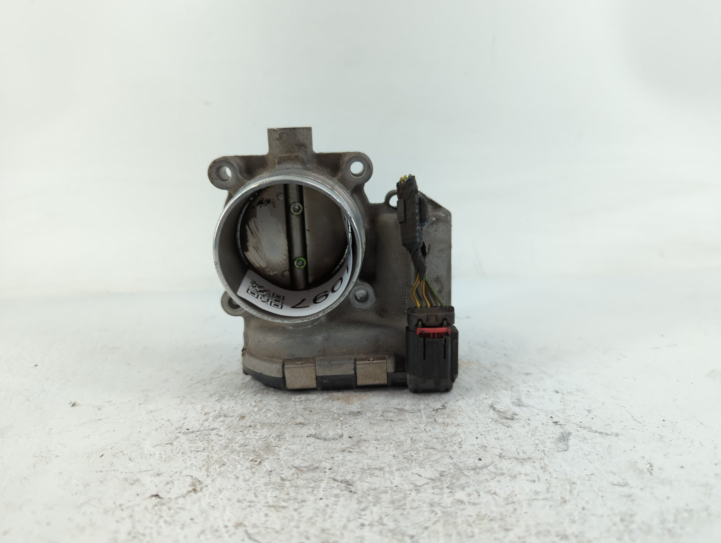 2014-2018 Ford Focus Throttle Body P/N:DS7E-9F991-BB Fits Fits 2014 2015 2016 2017 2018 2019 2020 2021 2022 OEM Used Auto Pa