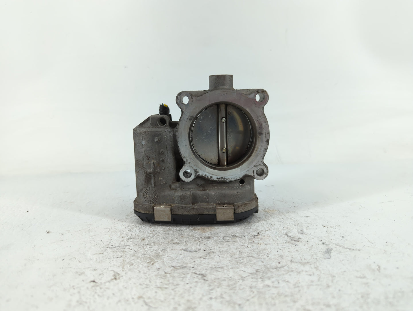 2014-2018 Ford Focus Throttle Body P/N:DS7E-9F991-BB Fits Fits 2014 2015 2016 2017 2018 2019 2020 2021 2022 OEM Used Auto Pa