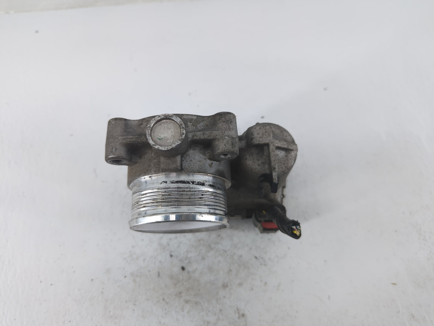 2014-2018 Ford Focus Throttle Body P/N:DS7E-9F991-BB Fits Fits 2014 2015 2016 2017 2018 2019 2020 2021 2022 OEM Used Auto Pa