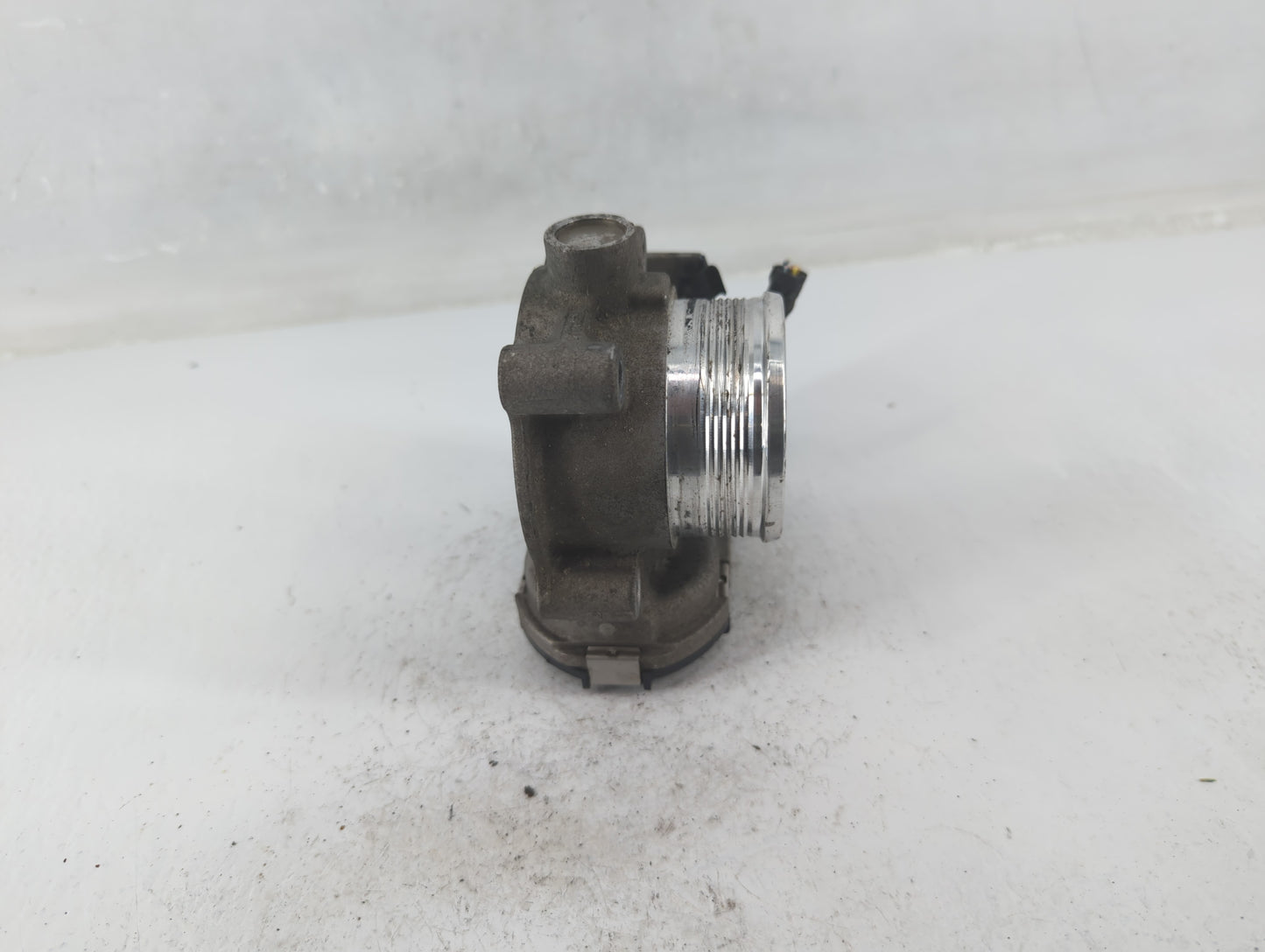 2014-2018 Ford Focus Throttle Body P/N:DS7E-9F991-BB Fits Fits 2014 2015 2016 2017 2018 2019 2020 2021 2022 OEM Used Auto Pa