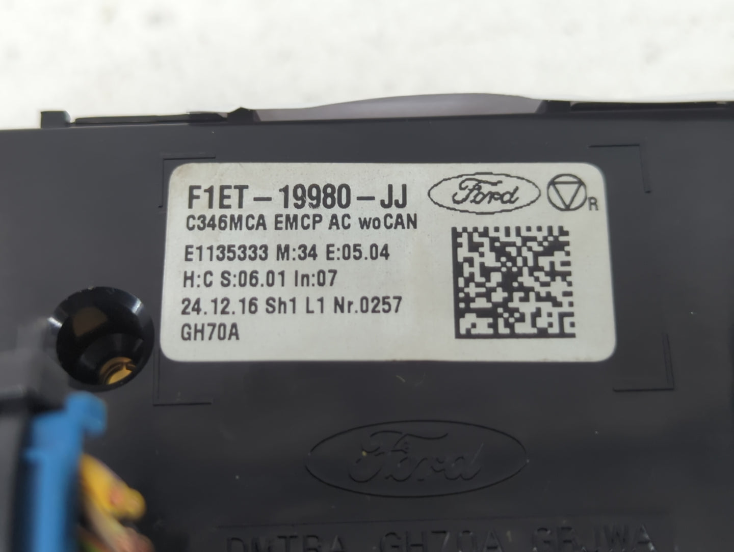 2015-2018 Ford Focus Climate Control Module Temperature AC/Heater Replacement P/N:F1ET-19980-JJ Fits Fits 2015 2016 2017 201