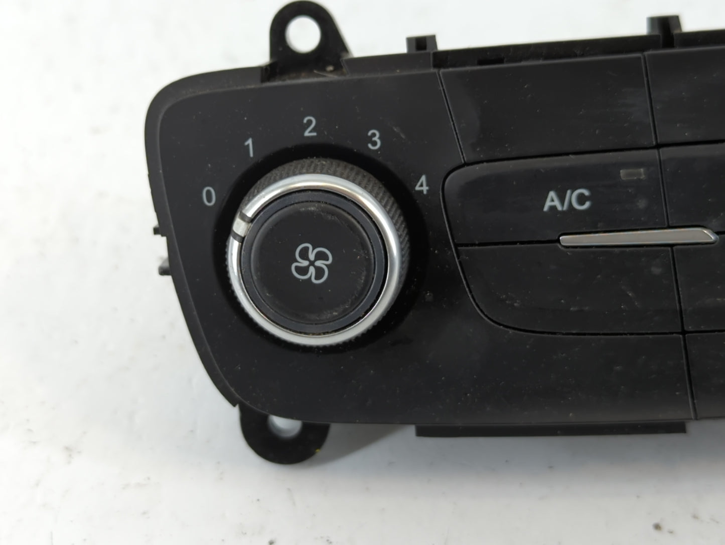 2015-2018 Ford Focus Climate Control Module Temperature AC/Heater Replacement P/N:F1ET-19980-JJ Fits Fits 2015 2016 2017 201