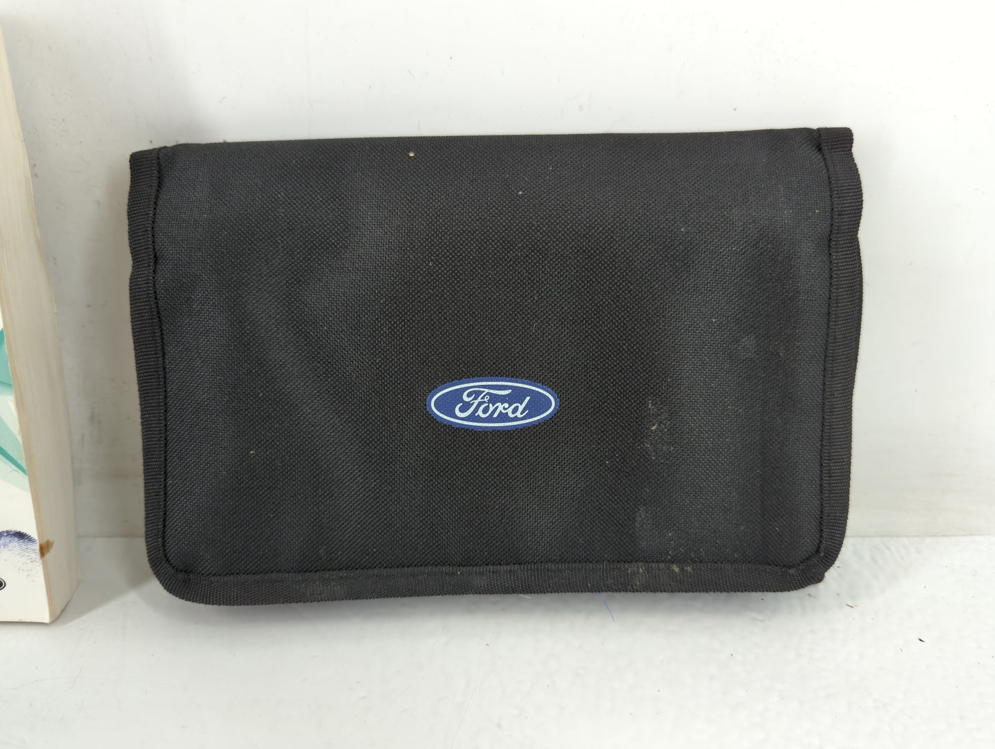 2017 Ford Focus Owners Manual Book Guide P/N:HM5J 19A321 AA OEM Used Auto Parts - Oemusedautoparts1.com