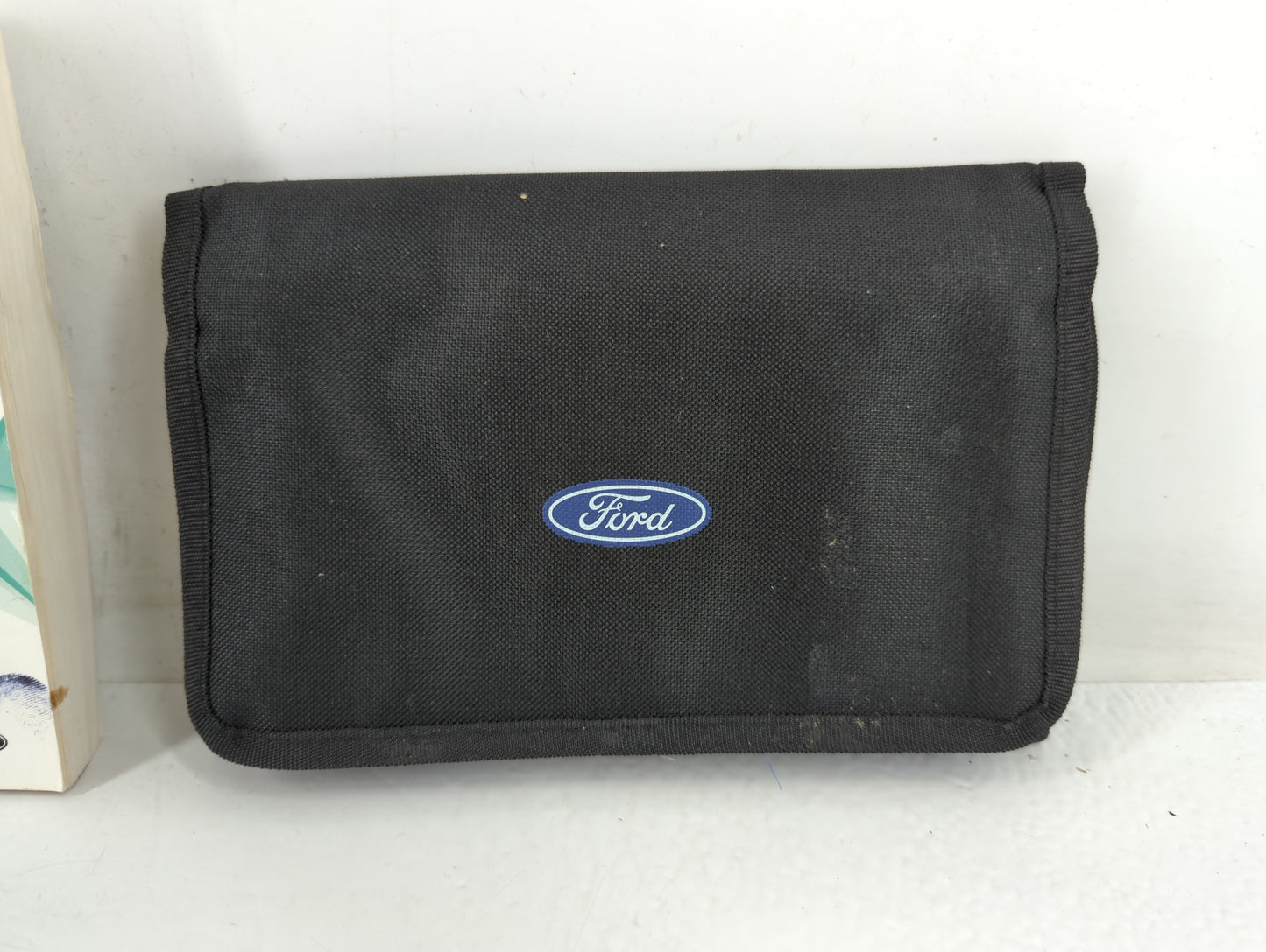 2017 Ford Focus Owners Manual Book Guide P/N:HM5J 19A321 AA OEM Used Auto Parts - Oemusedautoparts1.com