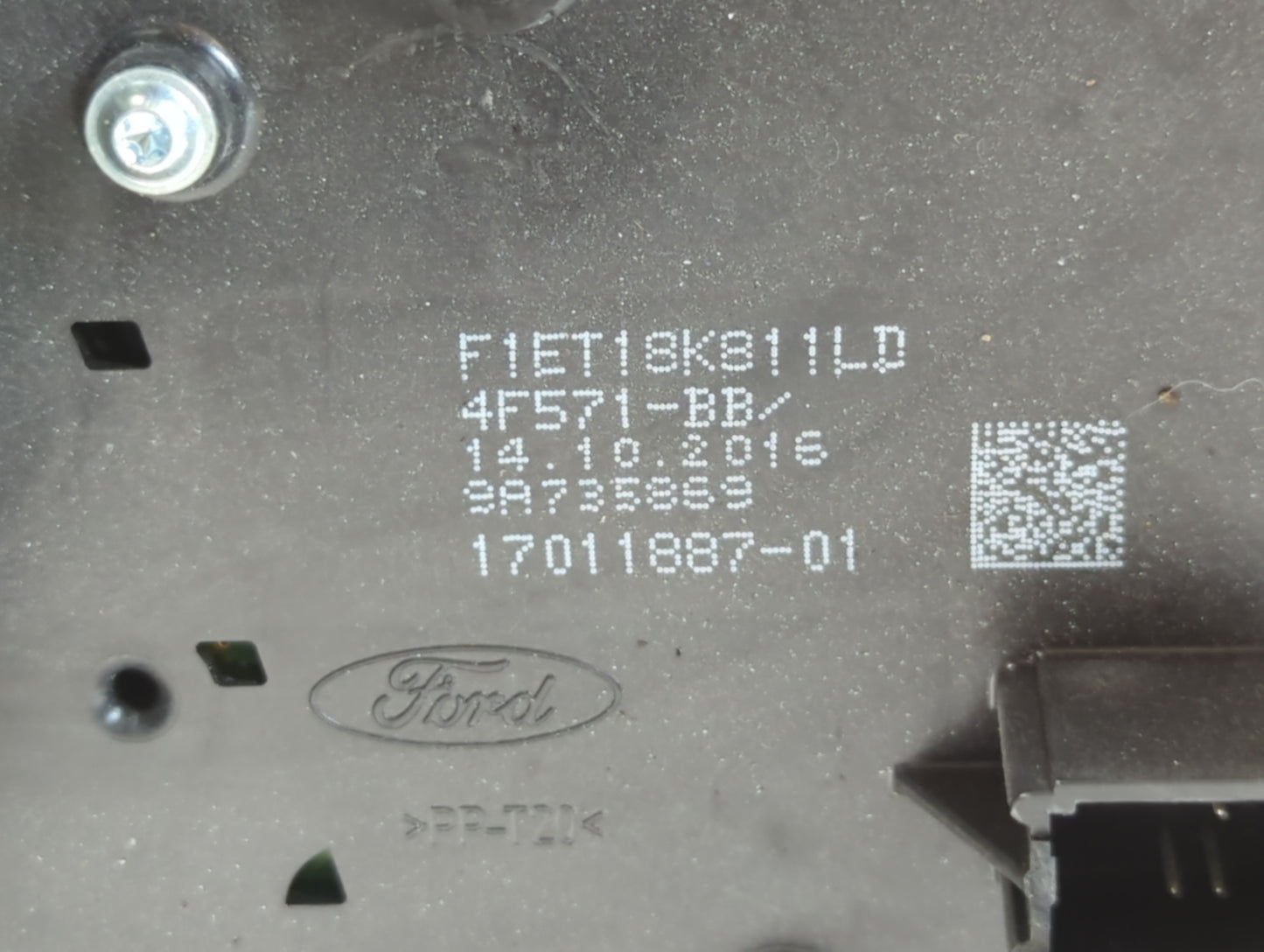 2015-2018 Ford Focus Radio AM FM Cd Player Receiver Replacement P/N:F1ET18K811LD Fits Fits 2015 2016 2017 2018 2019 OEM Used