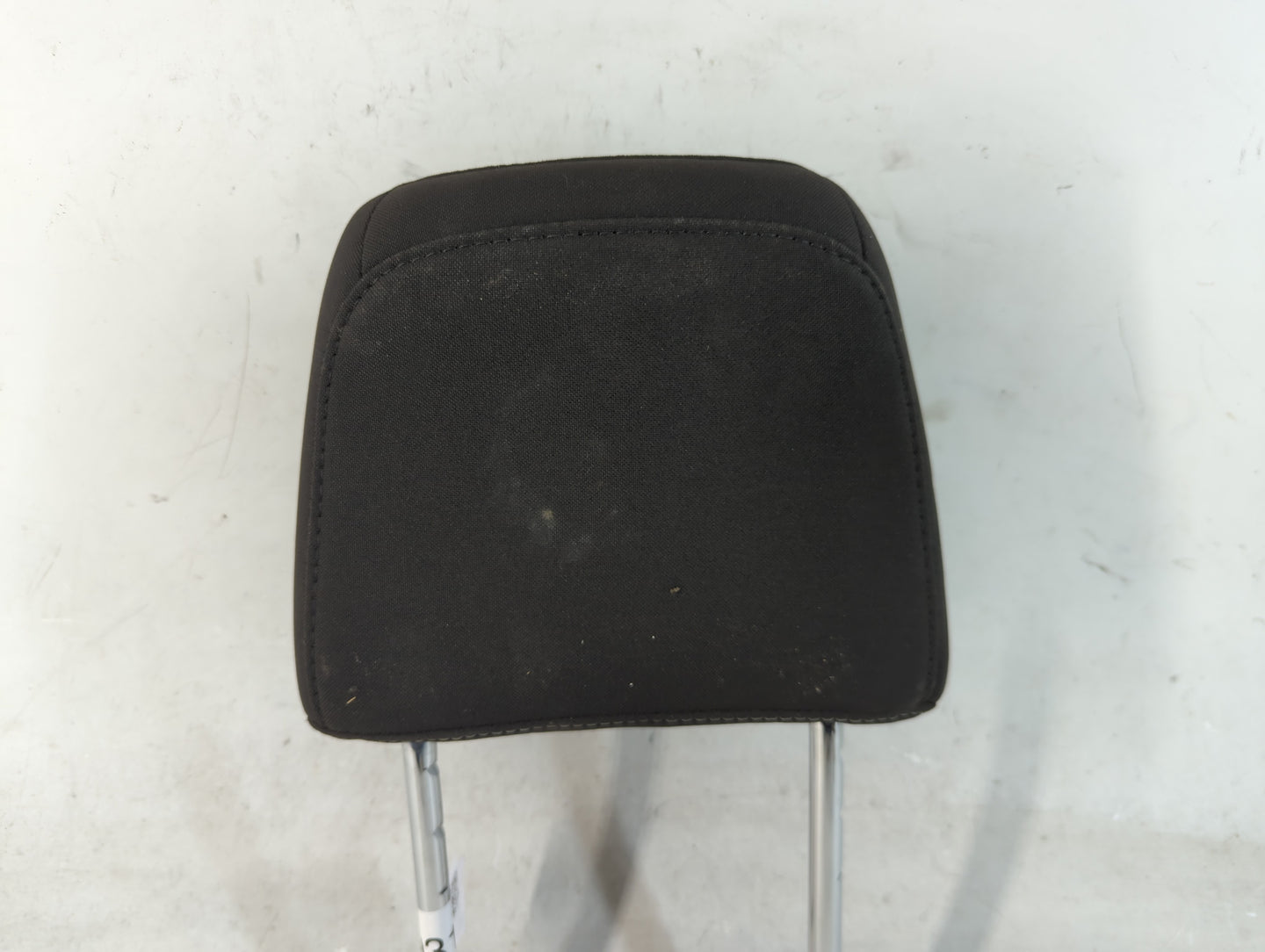 2015-2018 Ford Focus Headrest Head Rest Front Driver Passenger Seat Fits Fits 2015 2016 2017 2018 OEM Used Auto Parts - Oemu