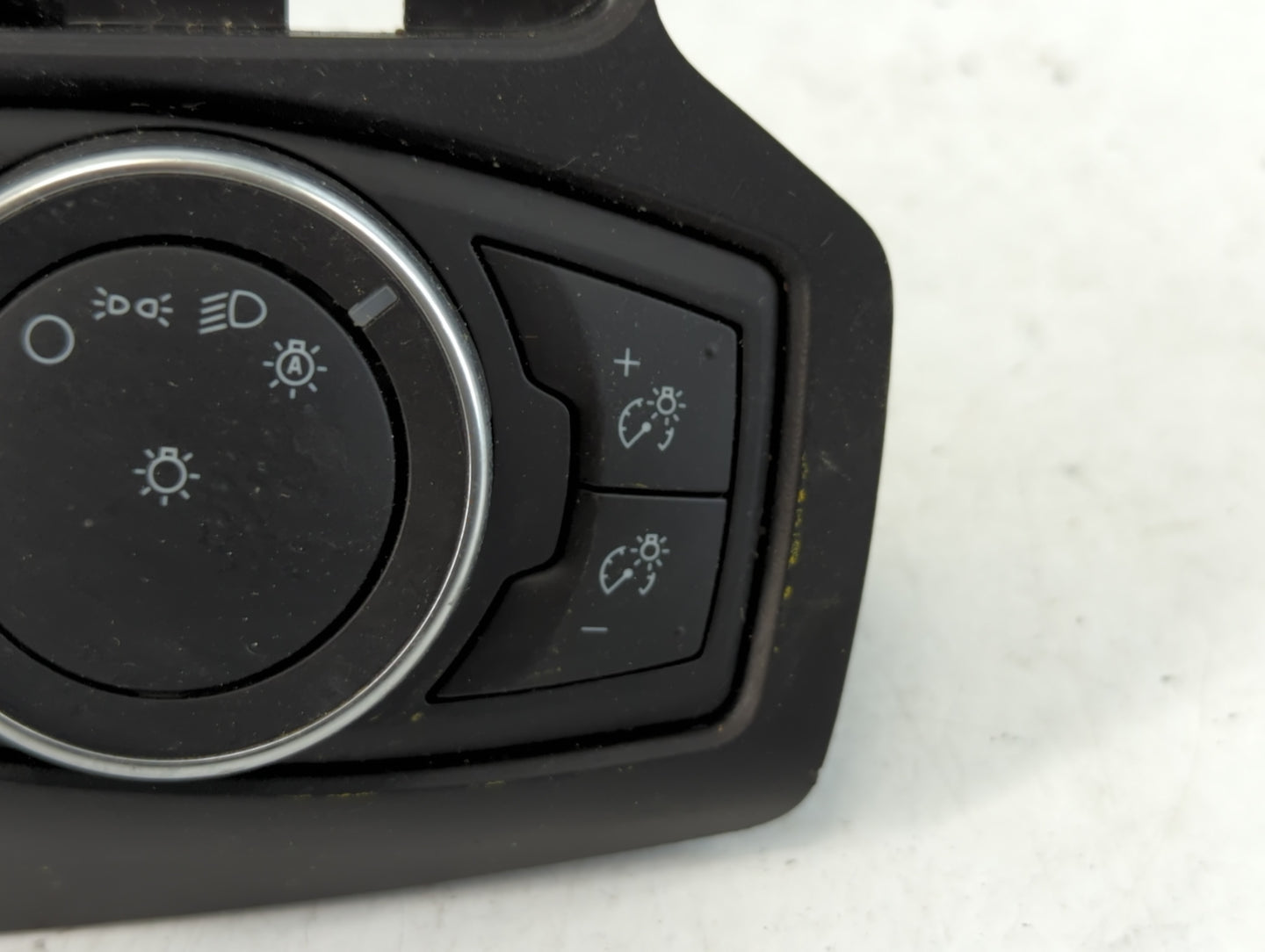 2017 Ford Focus Headlight Lamp Control Switch - Oemusedautoparts1.com