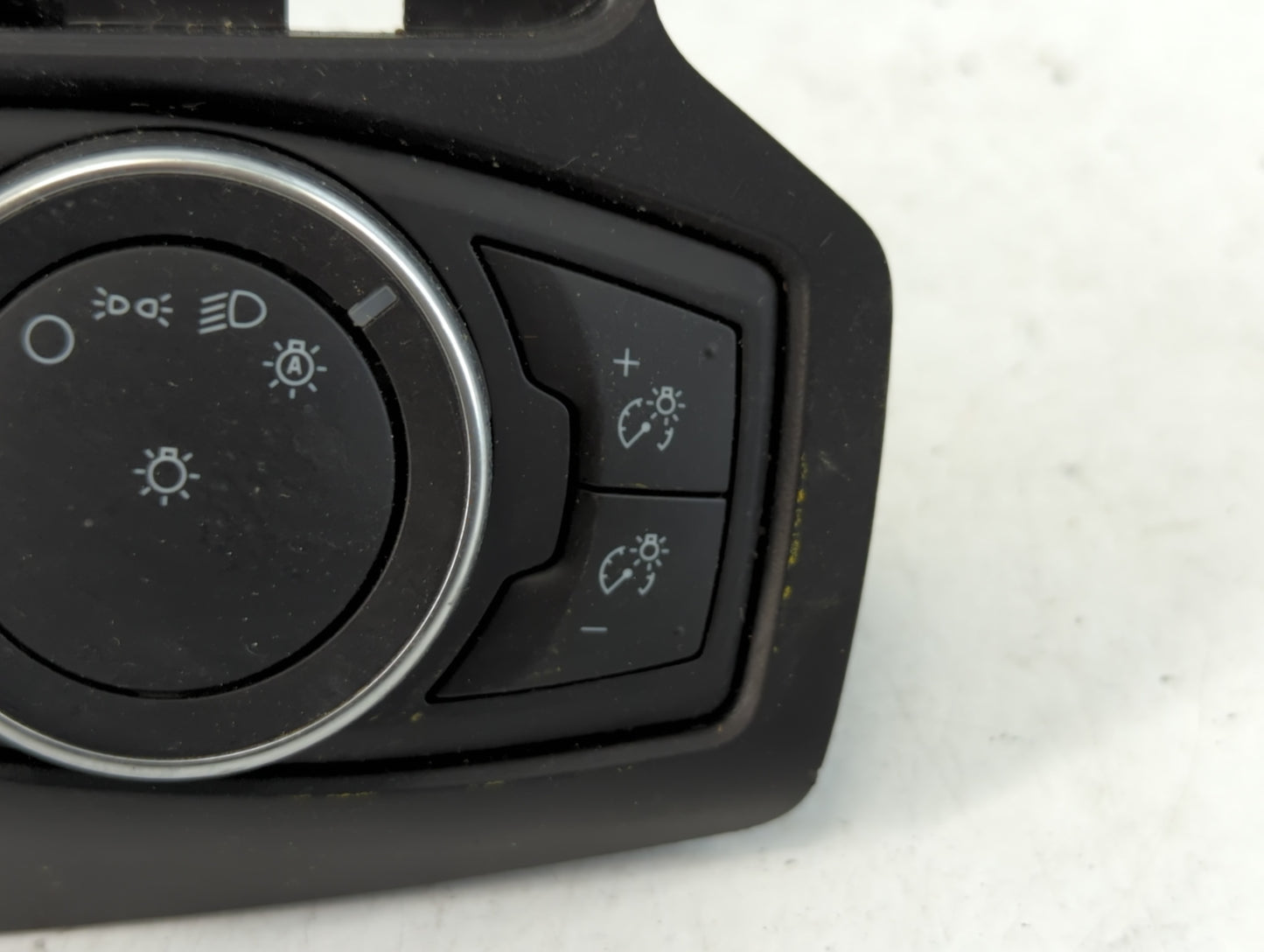 2017 Ford Focus Headlight Lamp Control Switch - Oemusedautoparts1.com