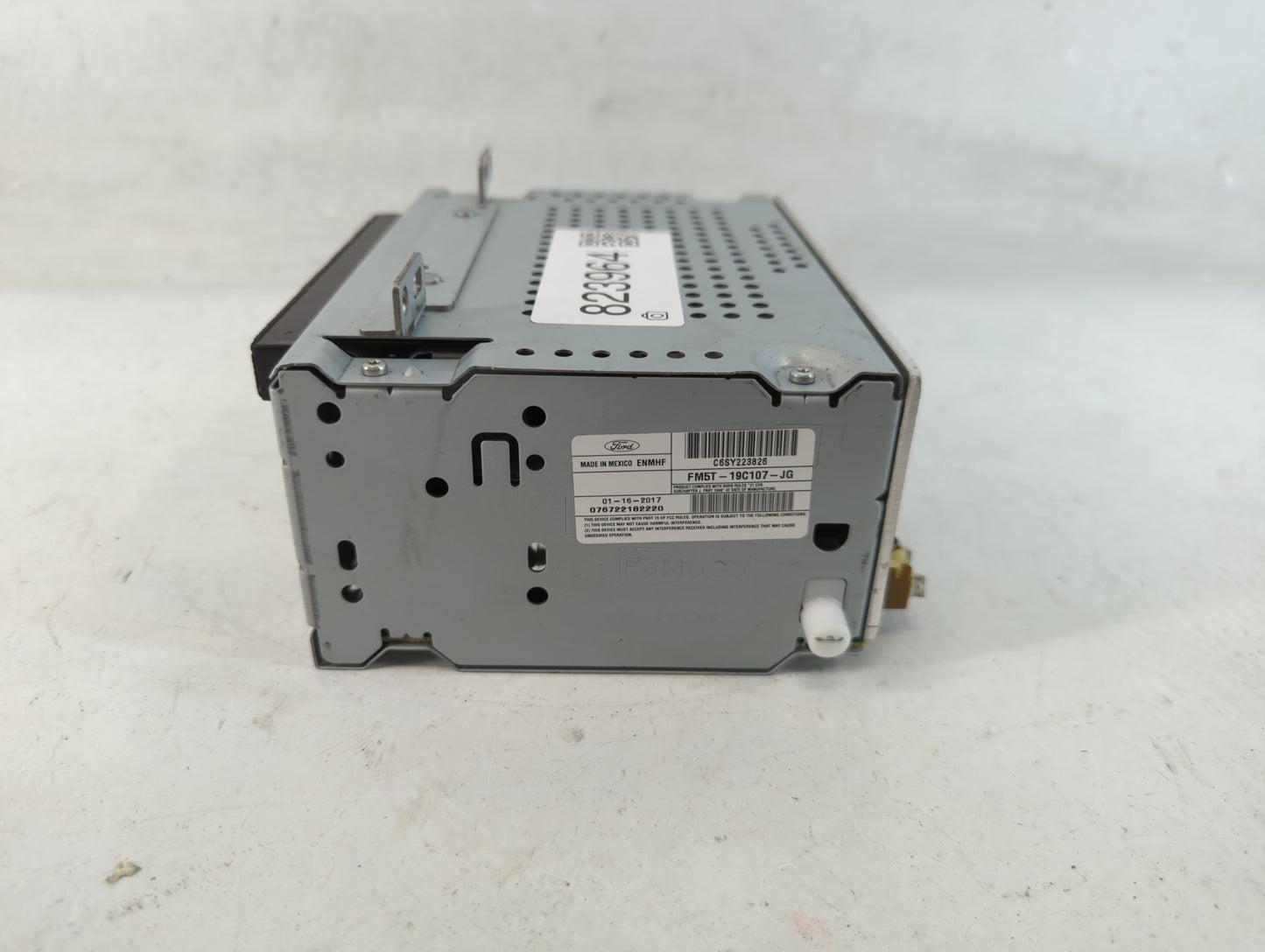 2017-2018 Ford Focus Radio AM FM Cd Player Receiver Replacement P/N:FM5T-19C107-JG Fits Fits 2017 2018 OEM Used Auto Parts -