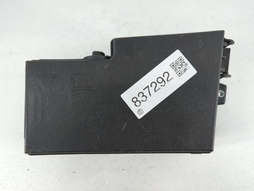 2017-2018 Ford Focus Fusebox Fuse Box Panel Relay Module P/N:E02345500 AV6T-14A067-AD Fits Fits 2017 2018 OEM Used Auto Part