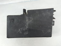 2017-2018 Ford Focus Fusebox Fuse Box Panel Relay Module P/N:E00027328 AV6T-14A067-AD Fits Fits 2017 2018 OEM Used Auto Part