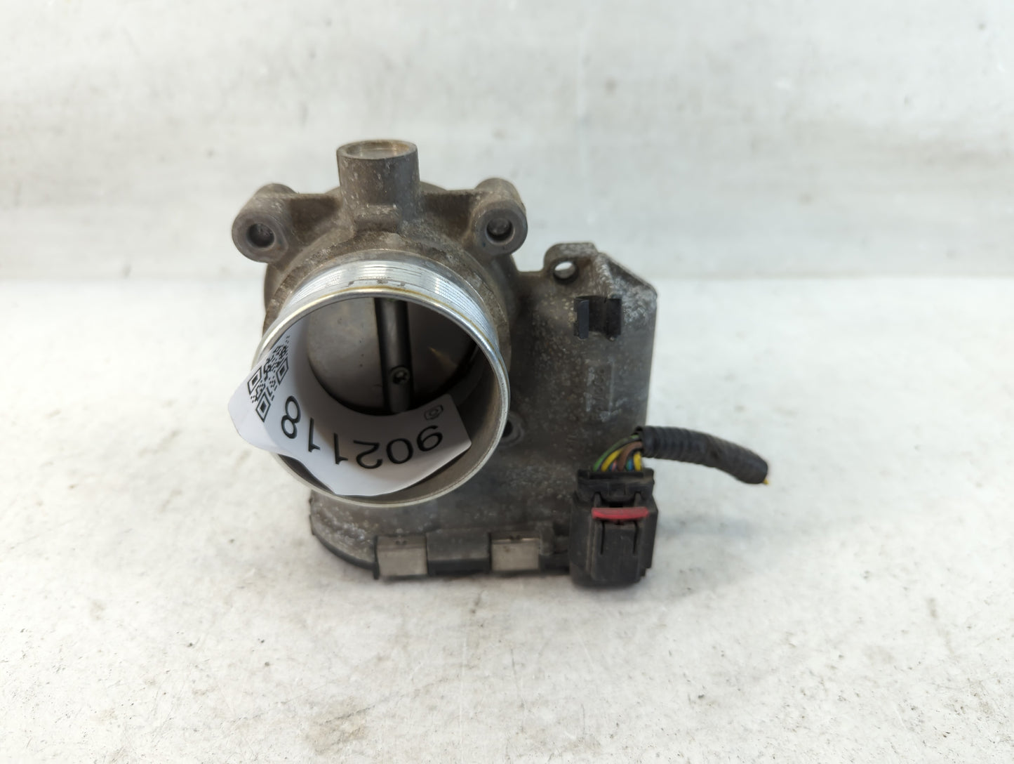 2014-2018 Ford Focus Throttle Body P/N:DS7E-9F991-BB Fits Fits 2014 2015 2016 2017 2018 2019 2020 2021 2022 OEM Used Auto Pa