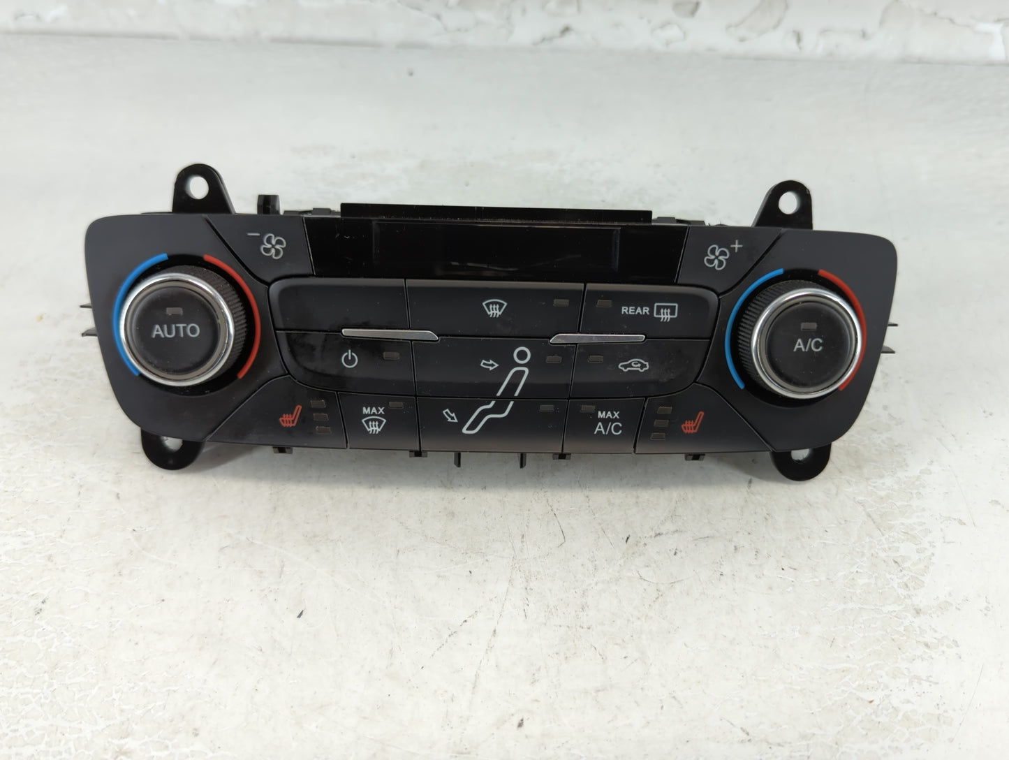 2015-2018 Ford Focus Climate Control Module Temperature AC/Heater Replacement Fits Fits 2015 2016 2017 2018 OEM Used Auto Pa