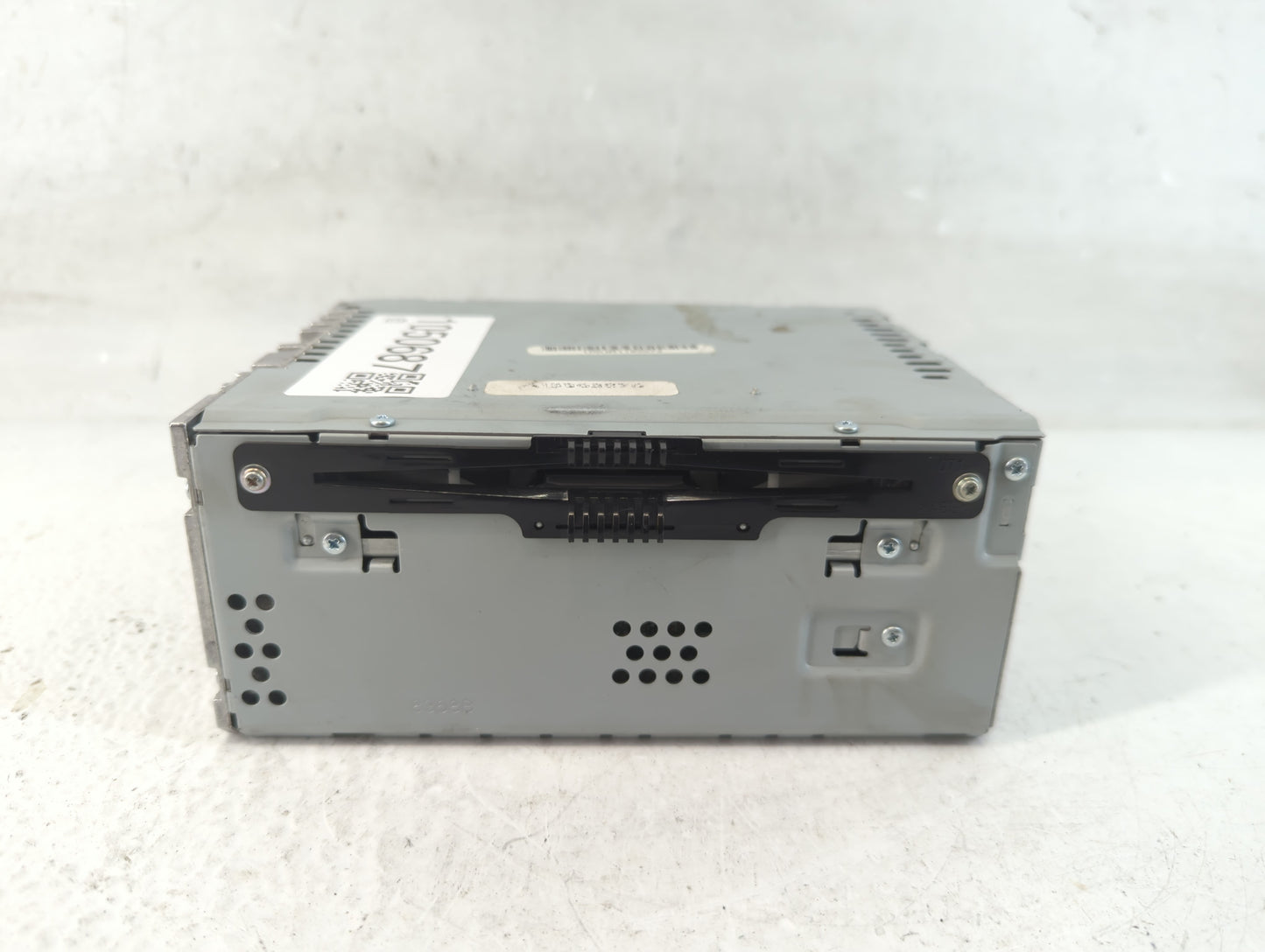 2017-2018 Ford Fusion Radio AM FM Cd Player Receiver Replacement P/N:HS7T-19C107-BD Fits Fits 2017 2018 OEM Used Auto Parts 