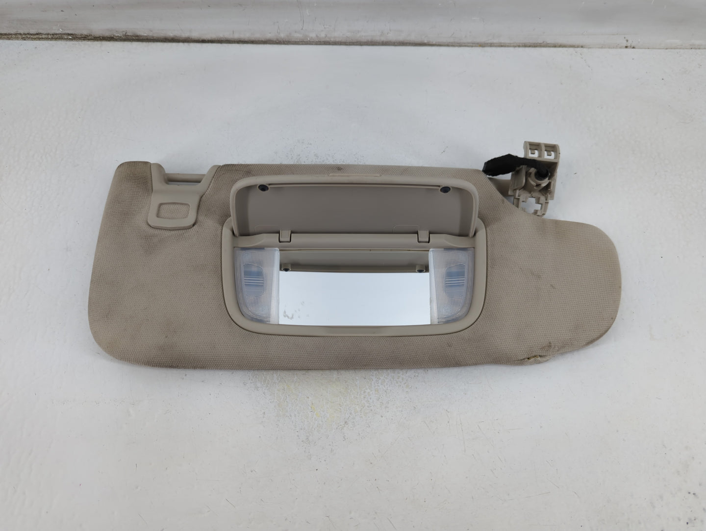 2017-2020 Ford Fusion Sun Visor Shade Replacement Passenger Right Mirror Fits Fits 2017 2018 2019 2020 OEM Used Auto Parts -