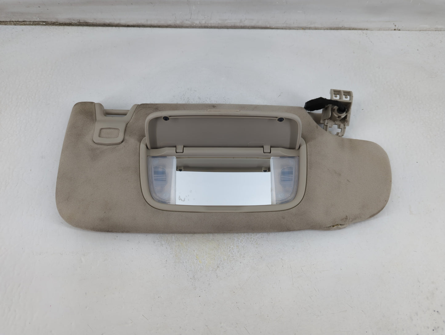 2017-2020 Ford Fusion Sun Visor Shade Replacement Passenger Right Mirror Fits Fits 2017 2018 2019 2020 OEM Used Auto Parts -