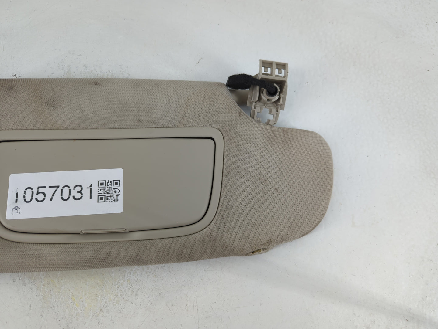2017-2020 Ford Fusion Sun Visor Shade Replacement Passenger Right Mirror Fits Fits 2017 2018 2019 2020 OEM Used Auto Parts -