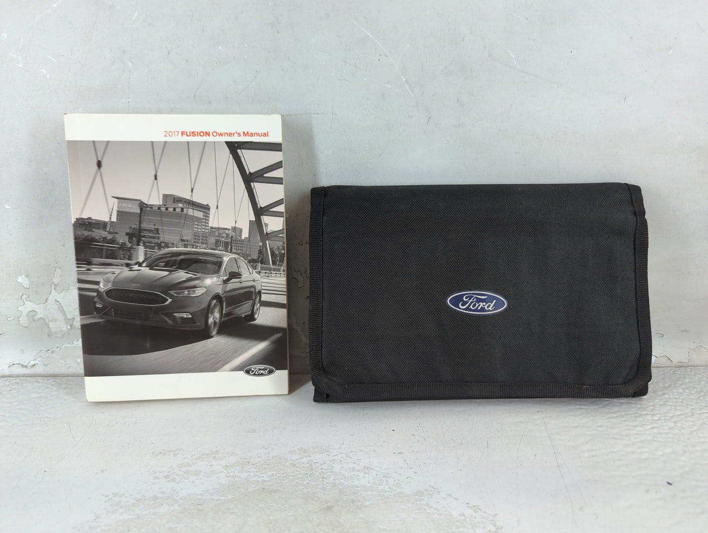 2017 Ford Fusion Owners Manual Book Guide P/N:HE5J 19A321 AA OEM Used Auto Parts - Oemusedautoparts1.com