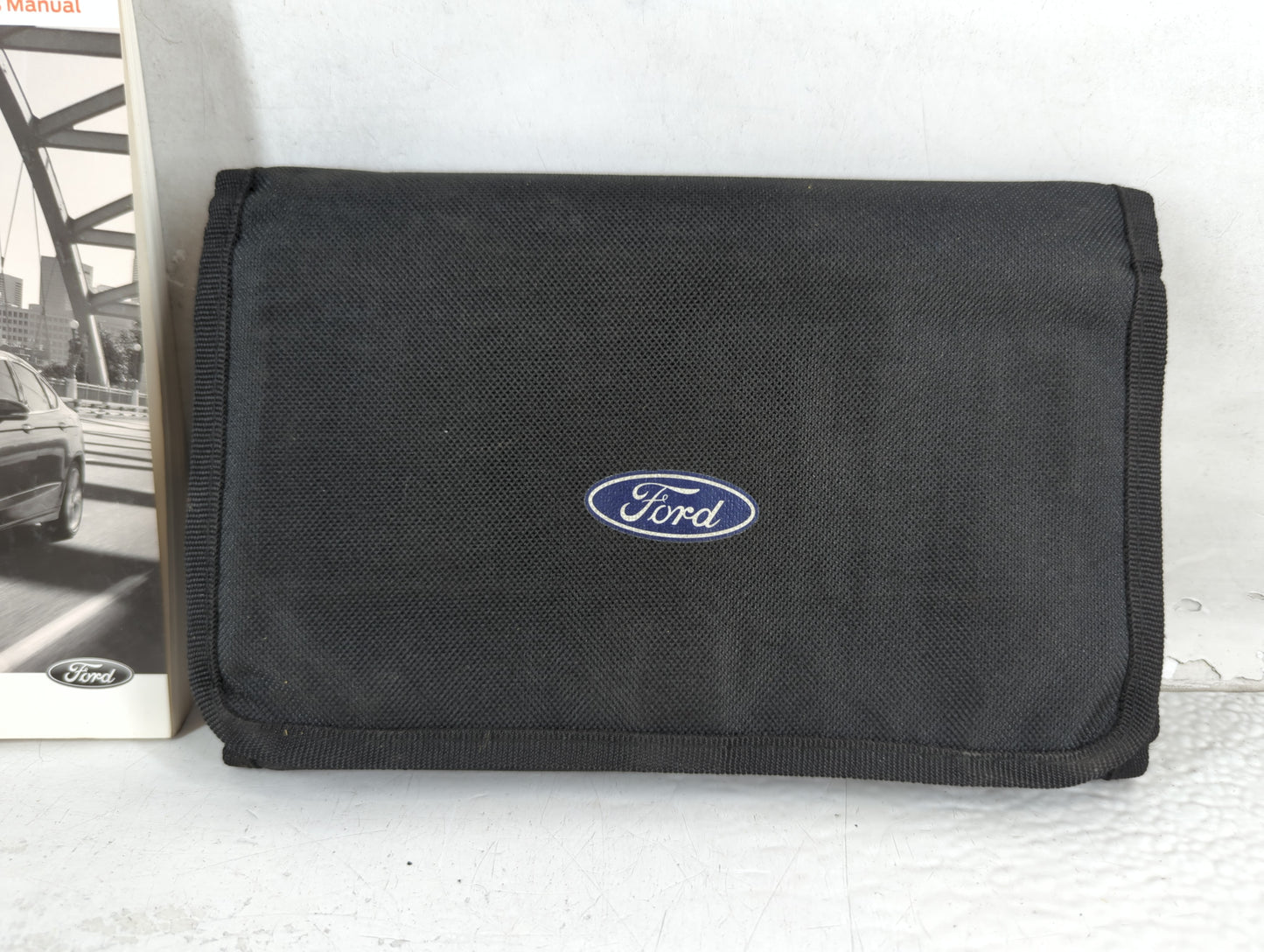 2017 Ford Fusion Owners Manual Book Guide P/N:HE5J 19A321 AA OEM Used Auto Parts - Oemusedautoparts1.com