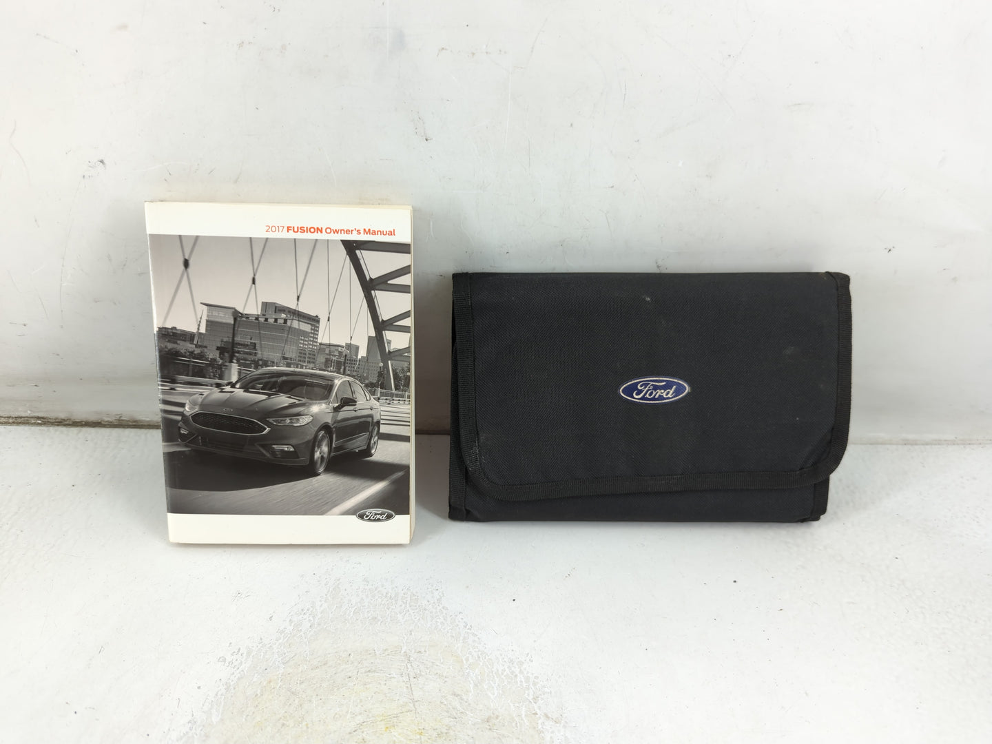 2017 Ford Fusion Owners Manual Book Guide P/N:HE5J 19A321 AA OEM Used Auto Parts - Oemusedautoparts1.com