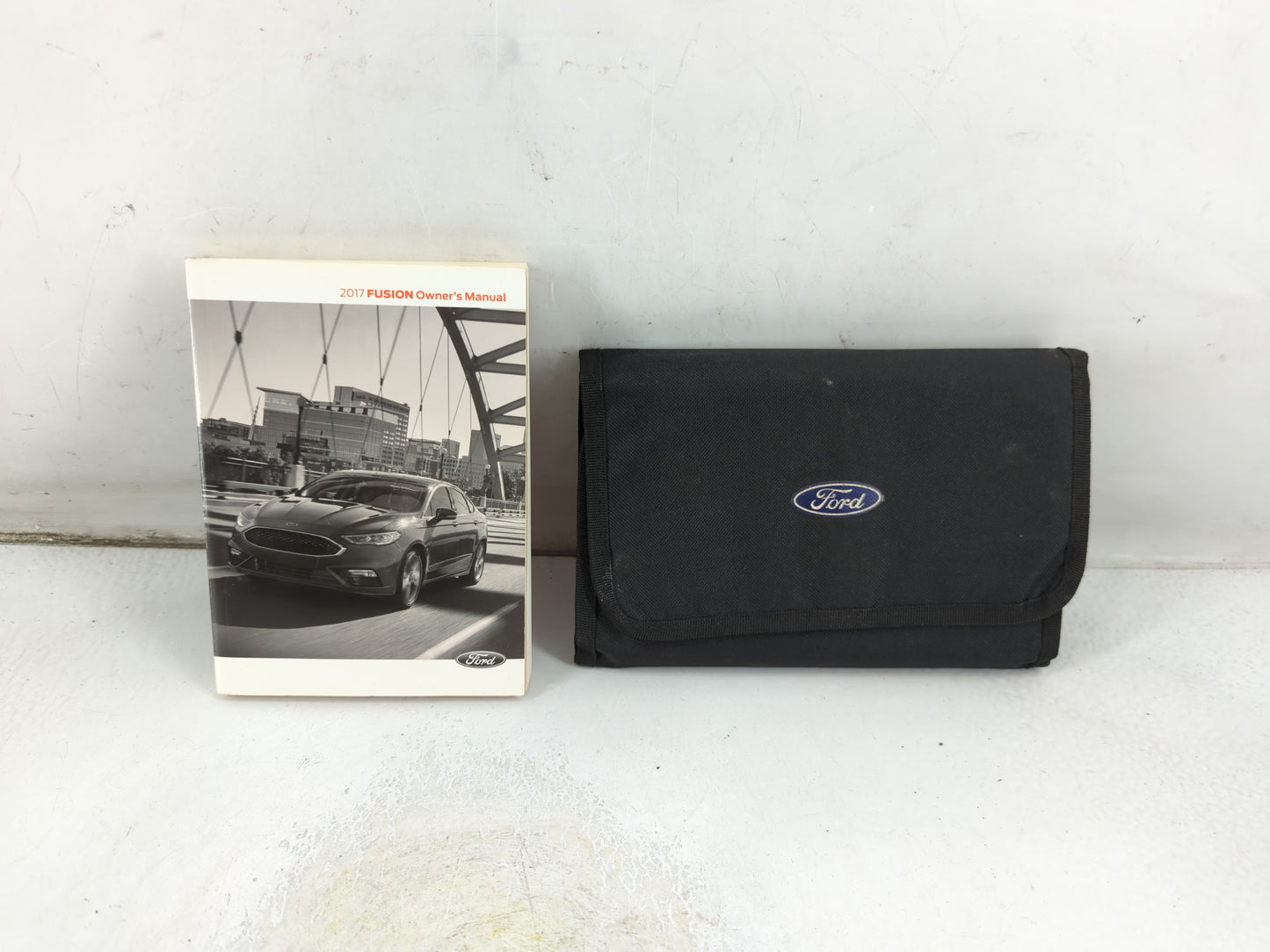 2017 Ford Fusion Owners Manual Book Guide P/N:HE5J 19A321 AA OEM Used Auto Parts - Oemusedautoparts1.com