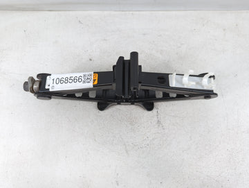 2017 Ford Fusion Spare Scissor Car Jack