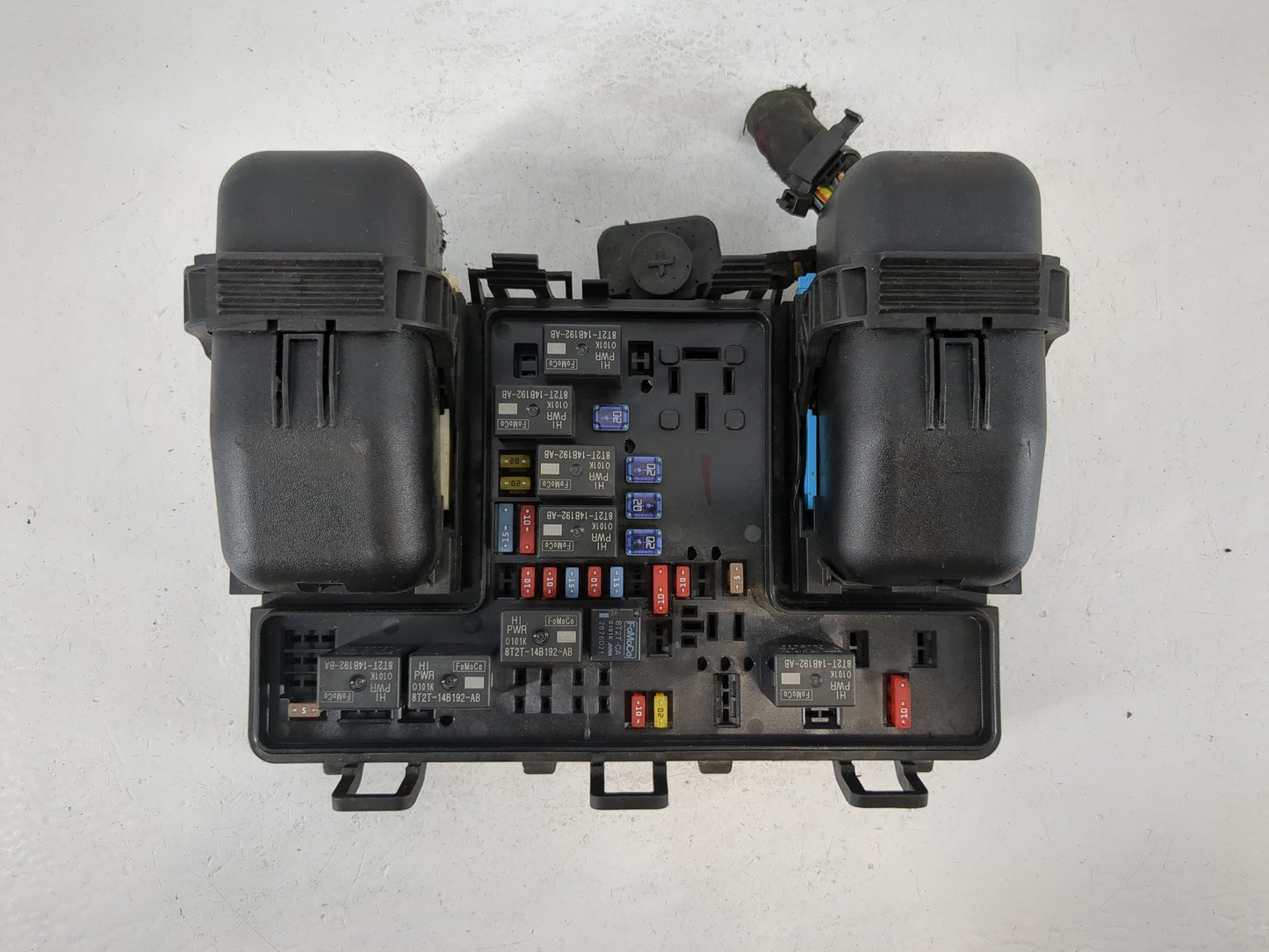 2017-2020 Ford Fusion Fusebox Fuse Box Panel Relay Module P/N:HG9T 14D068 AC Fits Fits 2017 2018 2019 2020 OEM Used Auto Par