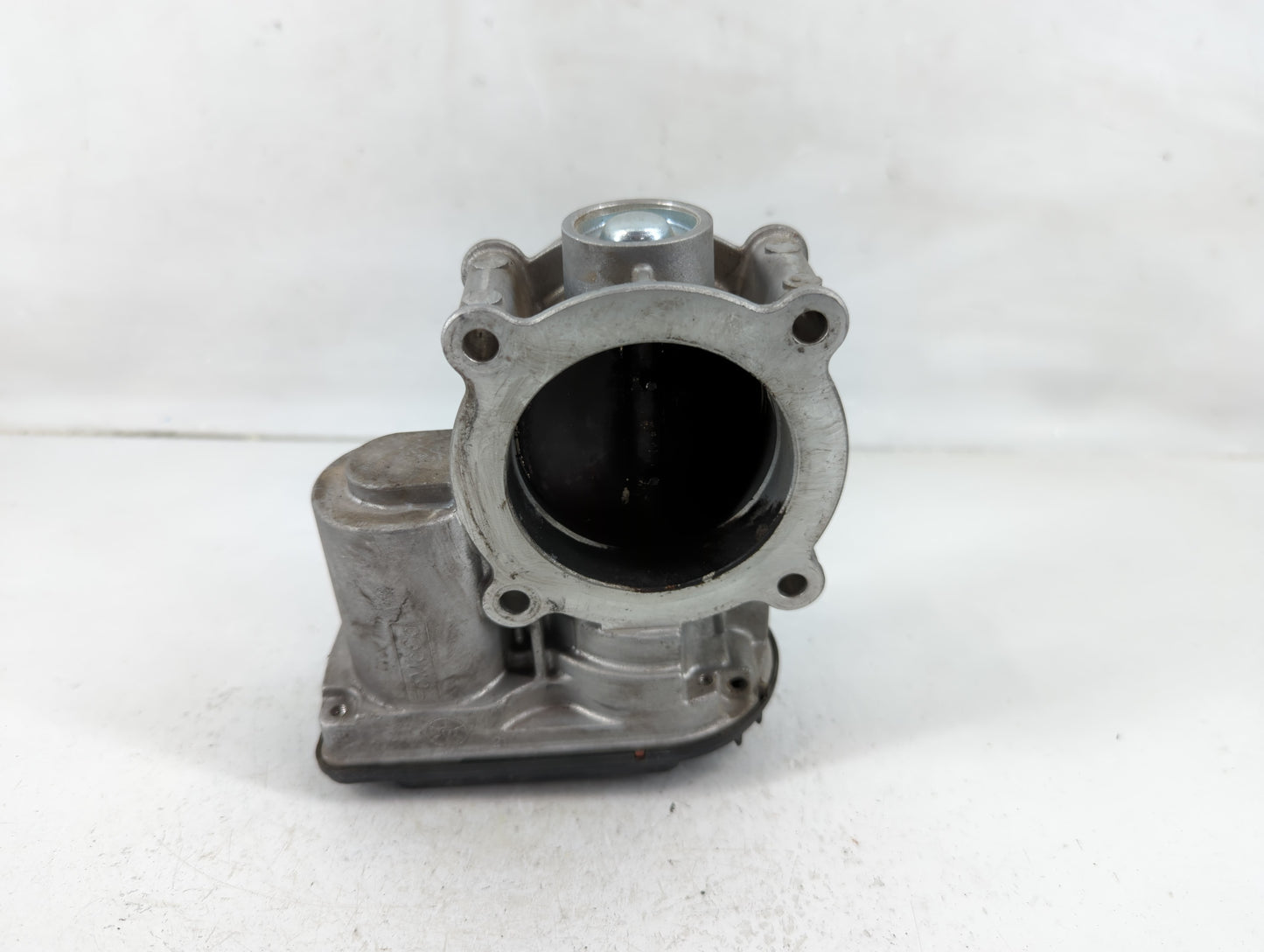 2013-2020 Ford Fusion Throttle Body P/N:2E1704B-0195 Fits Fits 2013 2014 2015 2016 2017 2018 2019 2020 2021 2022 OEM Used Au