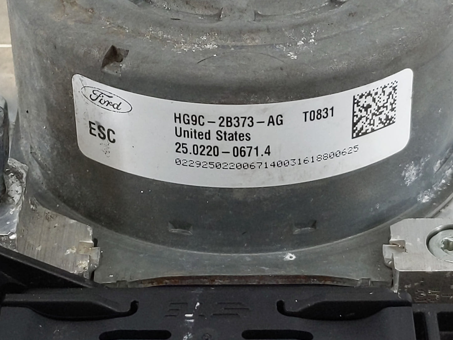 2017-2018 Ford Fusion ABS Pump Control Module Replacement P/N:HG9C-2B373-AG Fits Fits 2017 2018 OEM Used Auto Parts - Oemuse