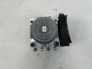 2017-2018 Ford Fusion ABS Pump Control Module Replacement P/N:HG9C-2B373-BF Fits Fits 2017 2018 OEM Used Auto Parts