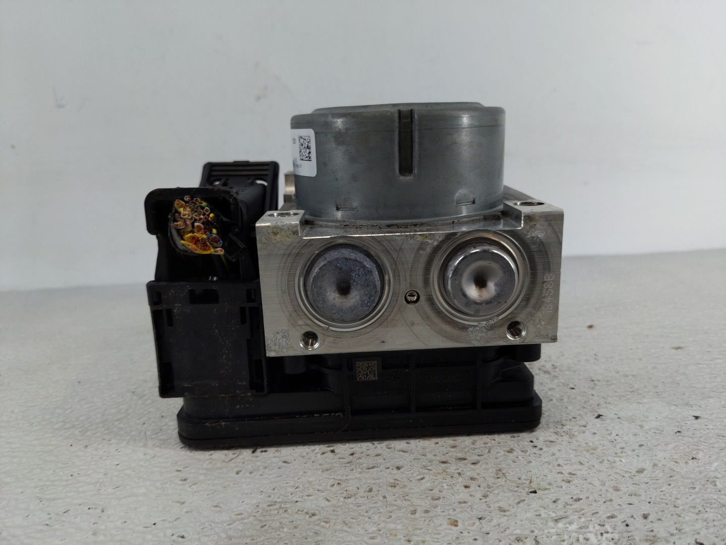 2017-2018 Ford Fusion ABS Pump Control Module Replacement P/N:HG9C-2B373-BF Fits Fits 2017 2018 OEM Used Auto Parts - Oemuse