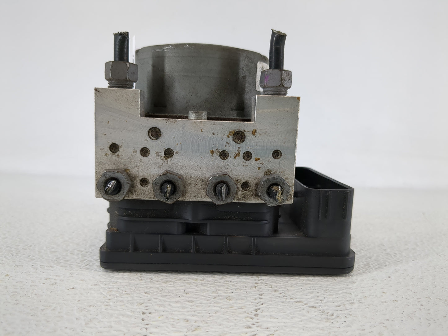 2017-2018 Ford Fusion ABS Pump Control Module Replacement P/N:HG9C-2B373-AG Fits Fits 2017 2018 OEM Used Auto Parts - Oemuse