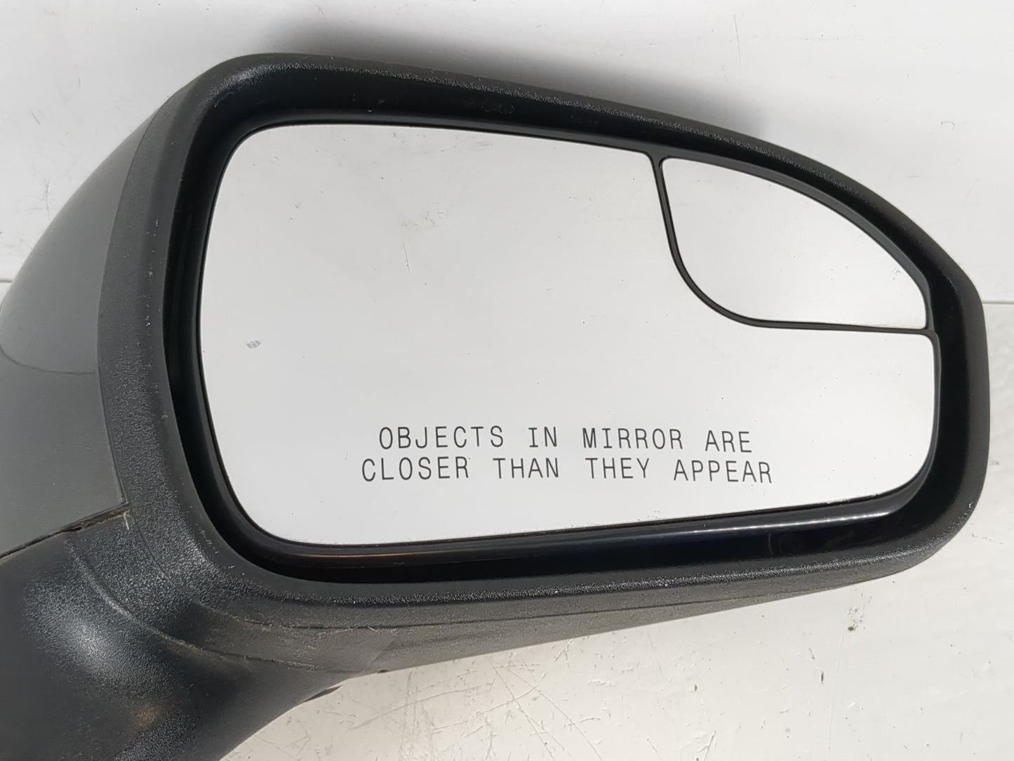 2016-2020 Ford Fusion Passenger Side View Mirror - Right Door Mirror OEM Used - Oemusedautoparts1.com