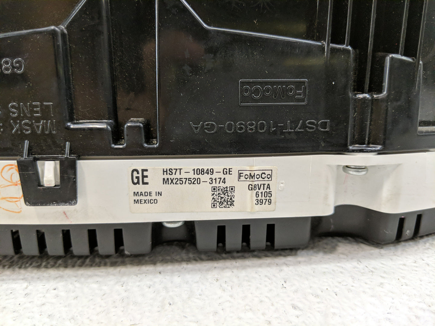 2017 Ford Fusion Instrument Cluster Speedometer Gauges P/N:DS7T-10890-GA HS7T-10849-GE, HS7T-10849-MF Fits OEM Used Auto Par