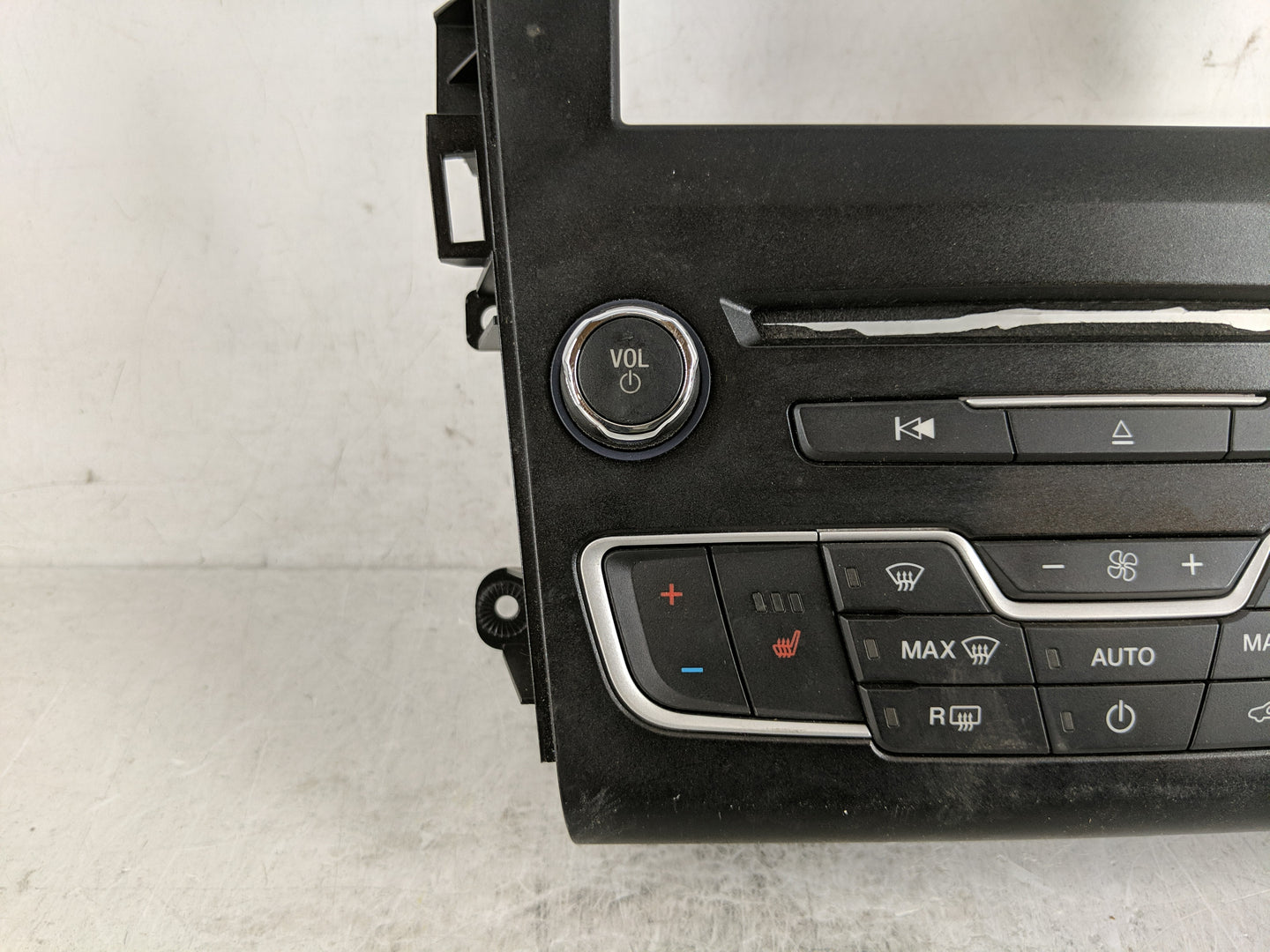 2017-2017 Ford Fusion Radio Control Panel - Oemusedautoparts1.com