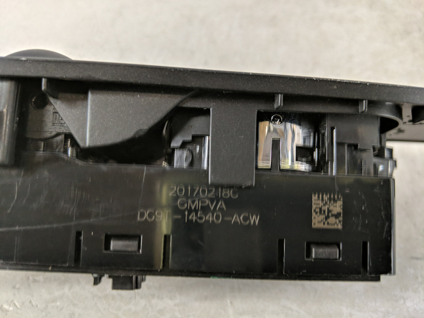 2013-2020 Ford Fusion Master Power Window Switch Replacement Driver Side Left P/N:DG9T-14540-ACW Fits OEM Used Auto Parts - 
