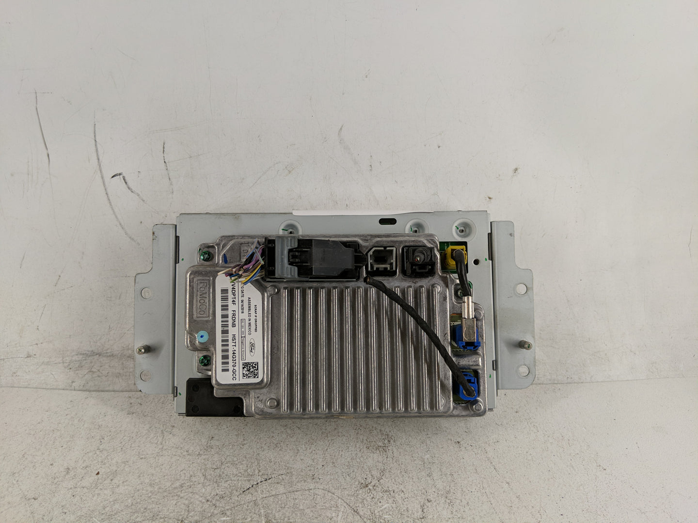 2017-2020 Ford Fusion Information Display Screen - Oemusedautoparts1.com