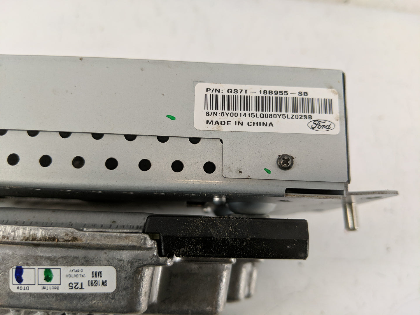 2017-2020 Ford Fusion Information Display Screen - Oemusedautoparts1.com
