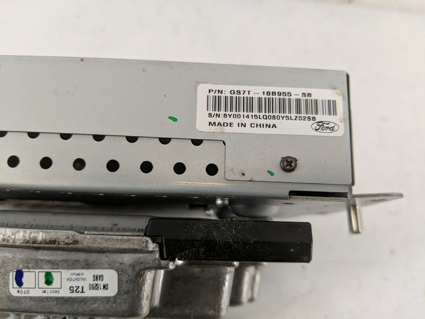 2017-2020 Ford Fusion Information Display Screen - Oemusedautoparts1.com
