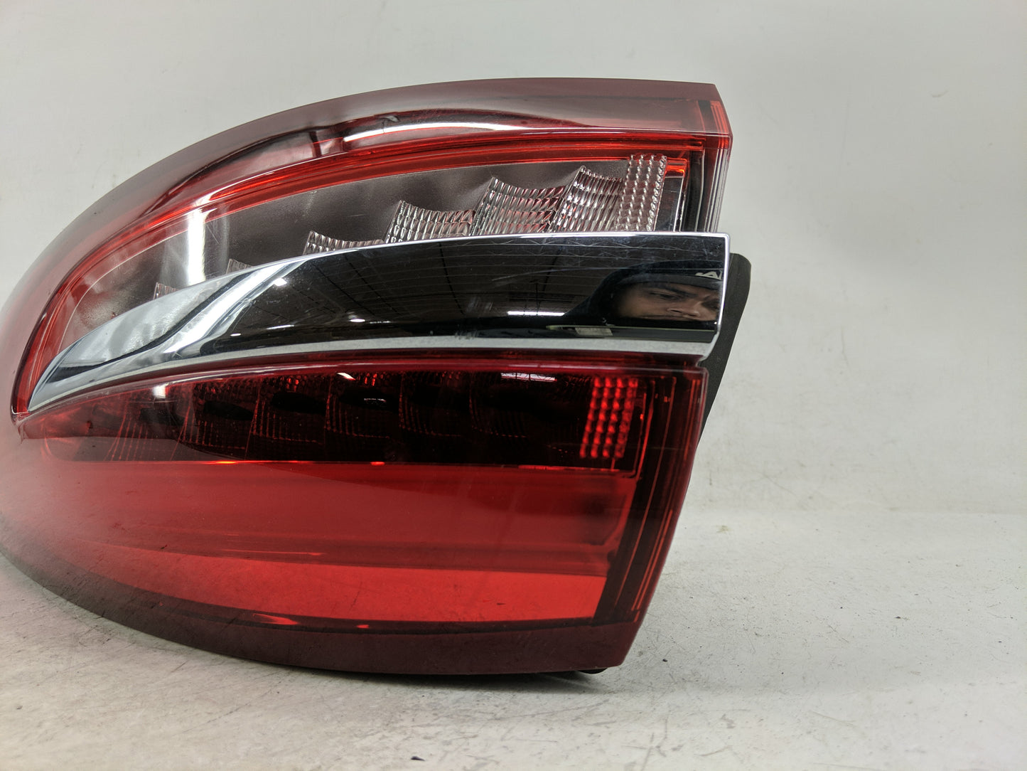 2017-2020 Ford Fusion Tail Light Assembly Passenger Right OEM P/N:HS73-13404-AB Fits Fits 2017 2018 2019 2020 OEM Used Auto 