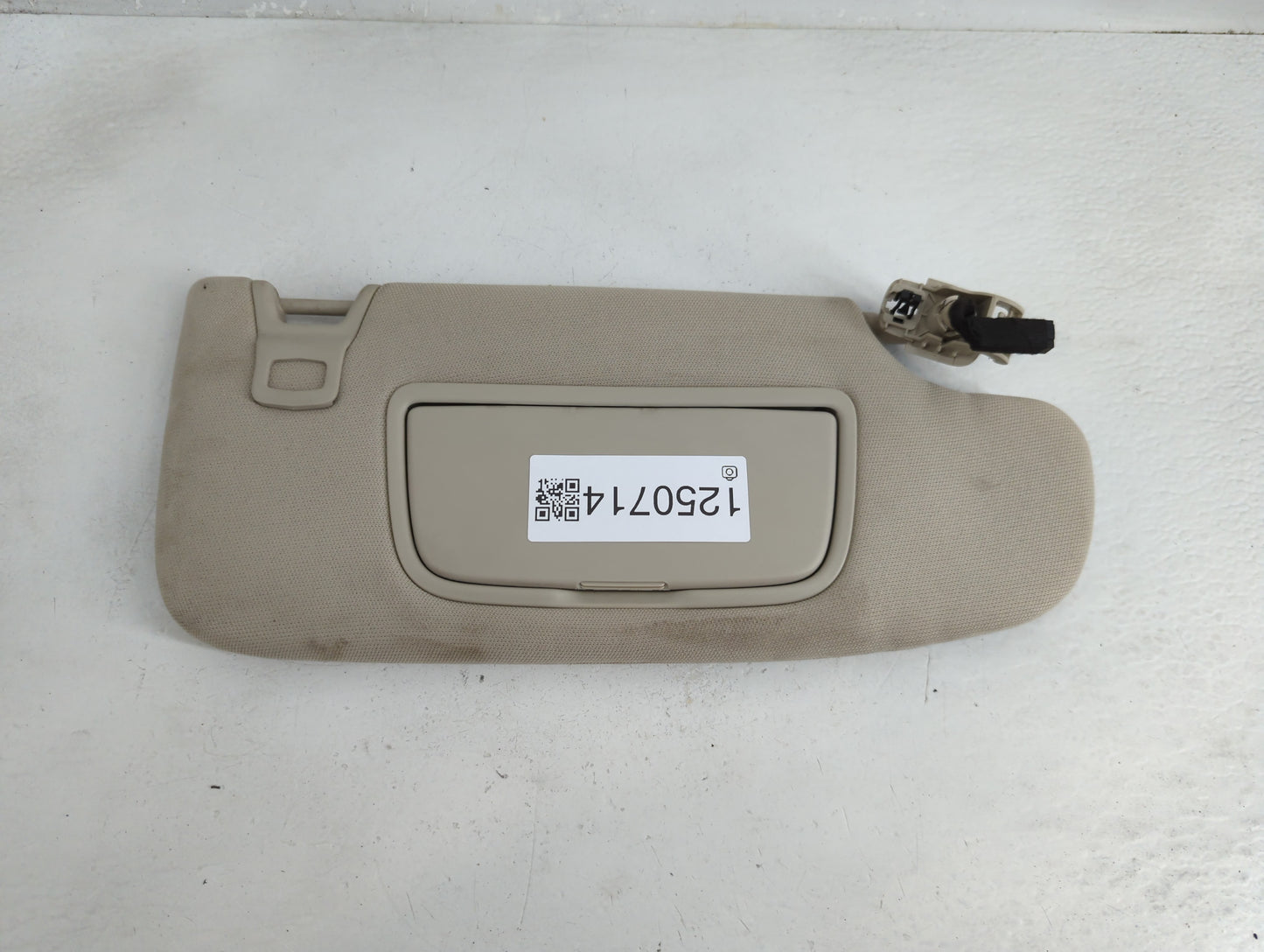 2017-2020 Ford Fusion Sun Visor Shade Replacement Passenger Right Mirror Fits Fits 2017 2018 2019 2020 OEM Used Auto Parts -