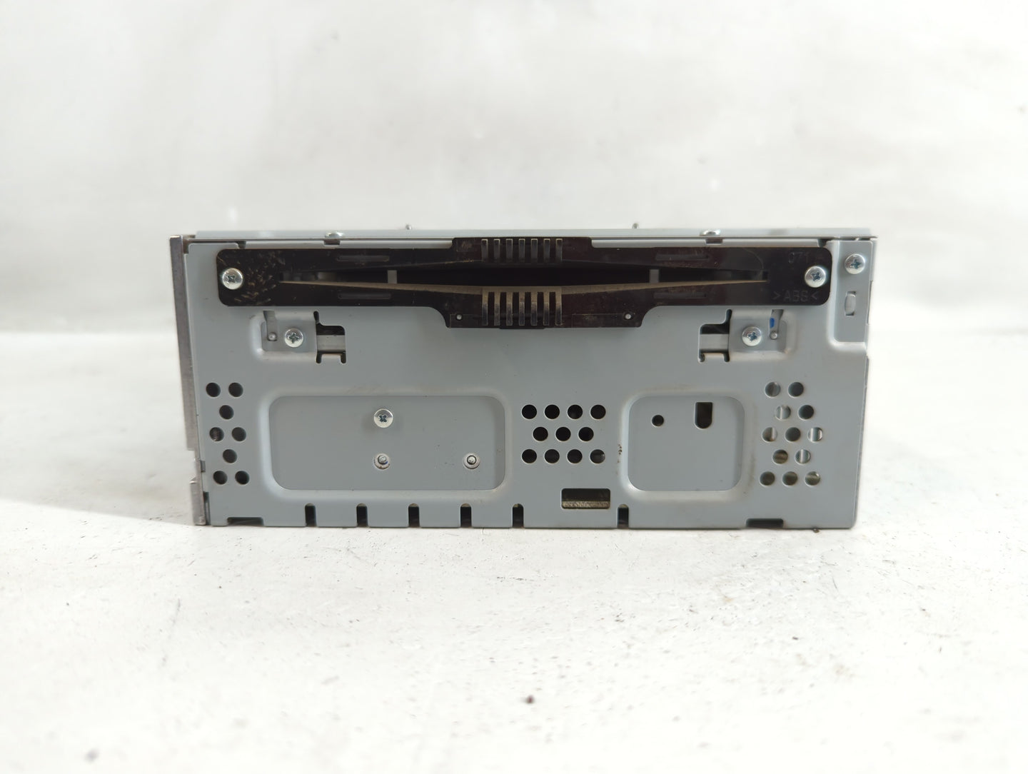 2017 Ford Fusion Radio AM FM Cd Player Receiver Replacement P/N:CQ-CJ15N04MC Fits OEM Used Auto Parts - Oemusedautoparts1.co