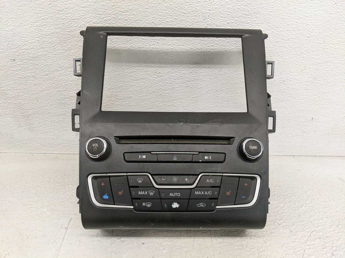 2017-2020 Ford Fusion Radio Control Panel - Oemusedautoparts1.com