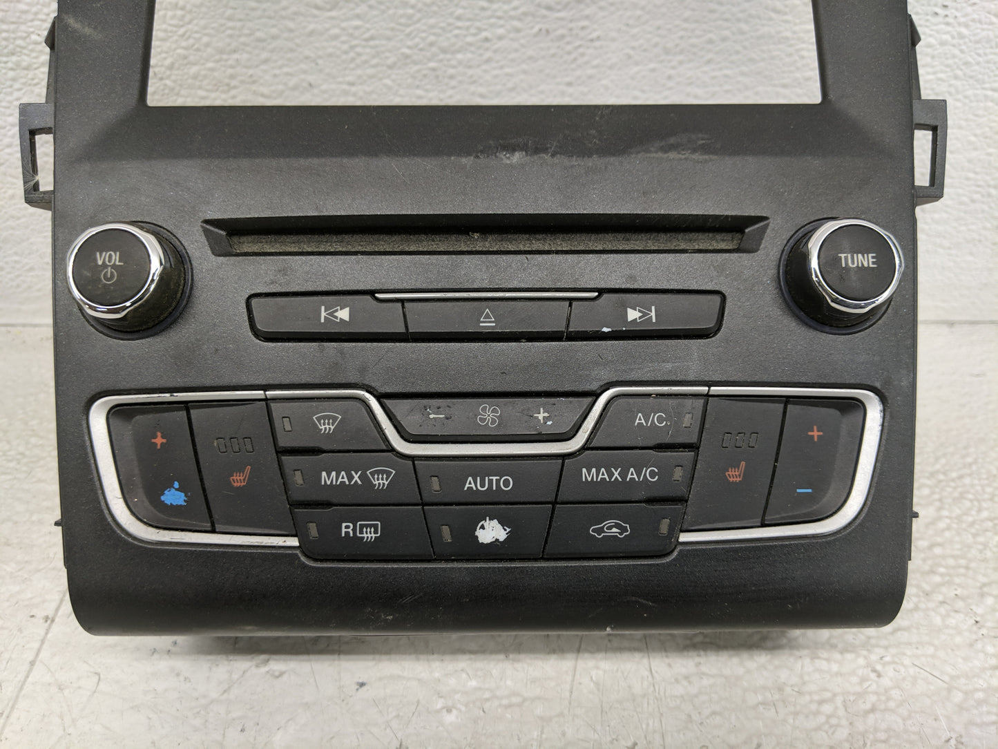 2017-2020 Ford Fusion Radio Control Panel - Oemusedautoparts1.com