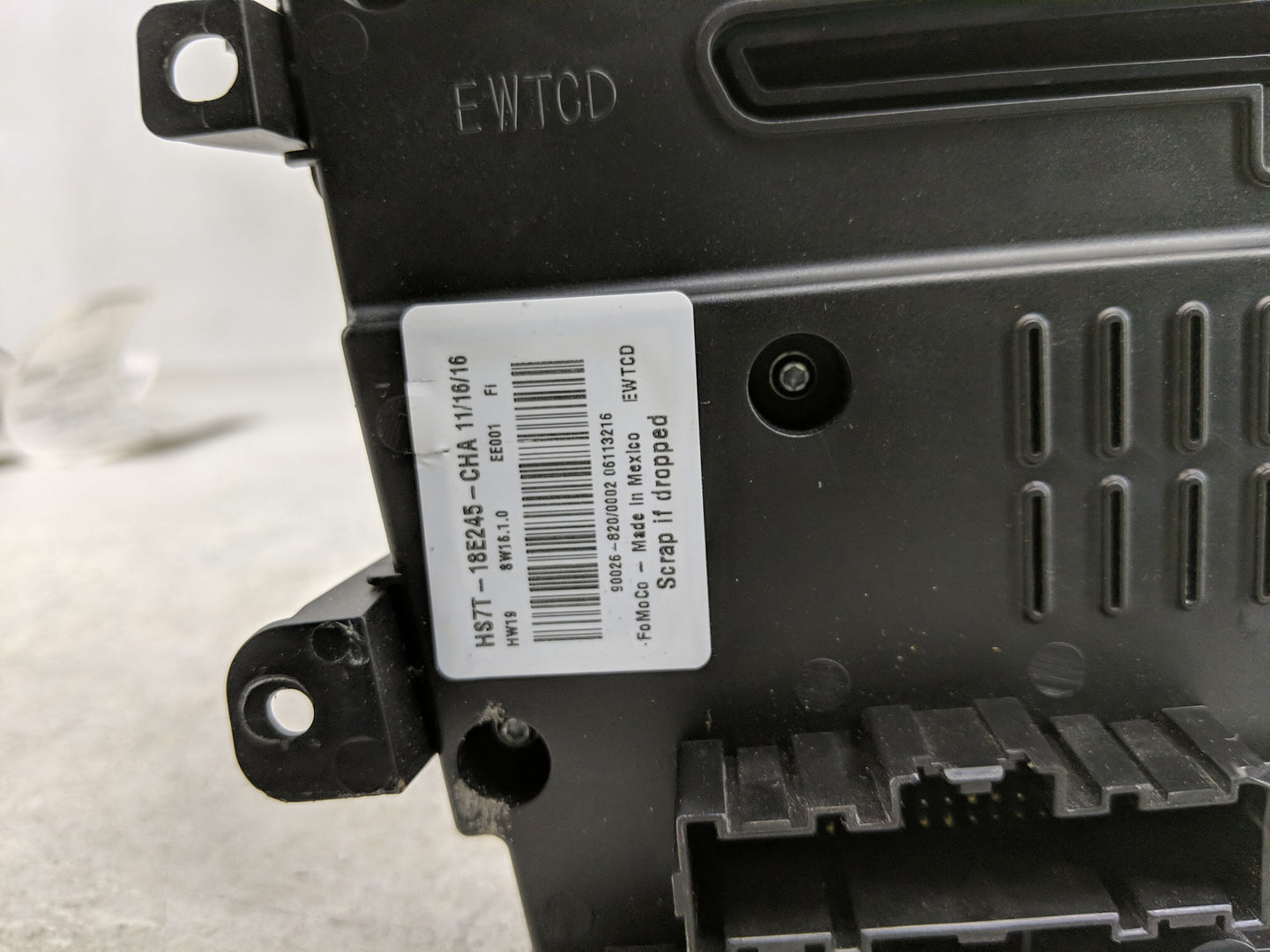 2017-2020 Ford Fusion Radio Control Panel - Oemusedautoparts1.com