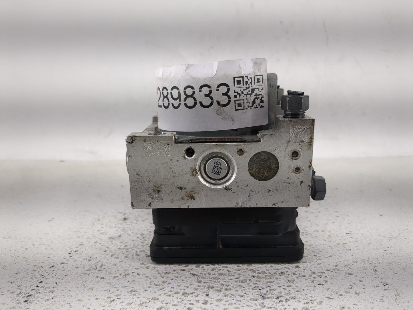 2017-2018 Ford Fusion ABS Pump Control Module Replacement P/N:HG9C-2B373-BF Fits Fits 2017 2018 OEM Used Auto Parts - Oemuse