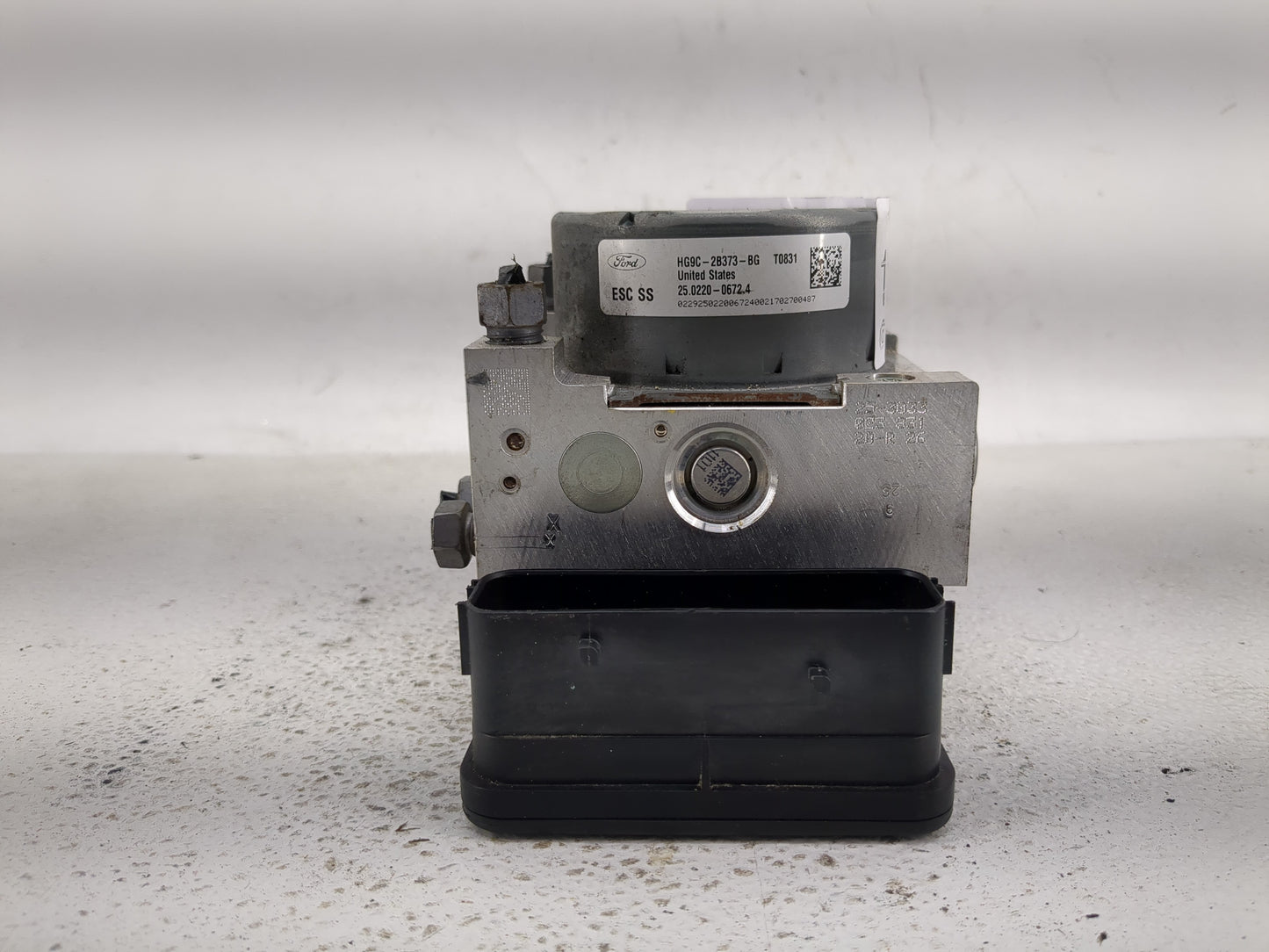 2017-2018 Ford Fusion ABS Pump Control Module Replacement P/N:HG9C-2B373-BG Fits Fits 2017 2018 OEM Used Auto Parts - Oemuse