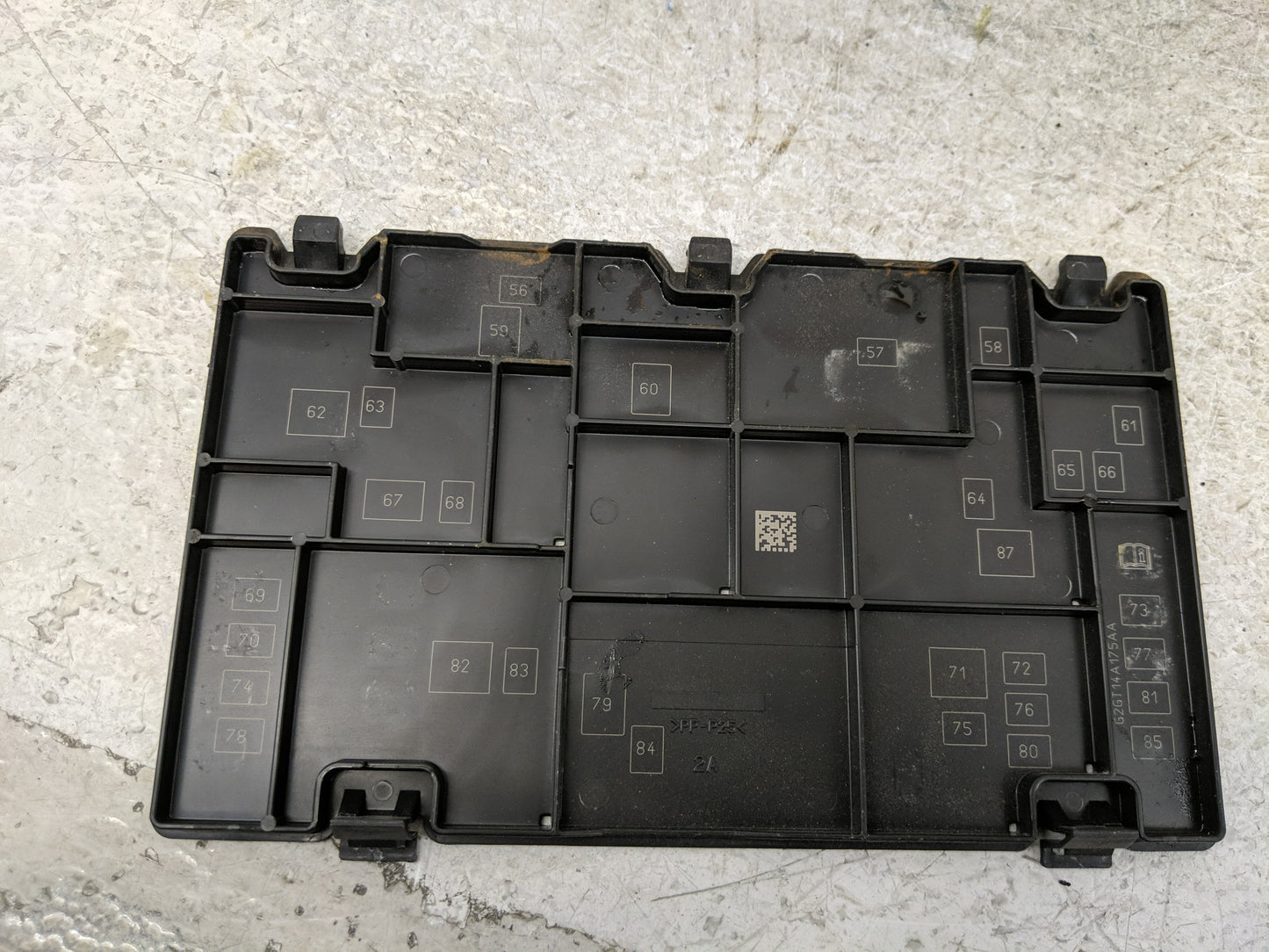 2017-2020 Ford Fusion Fusebox Fuse Box Panel Relay Module P/N:HG9T14D068DB Fits Fits 2017 2018 2019 2020 OEM Used Auto Parts
